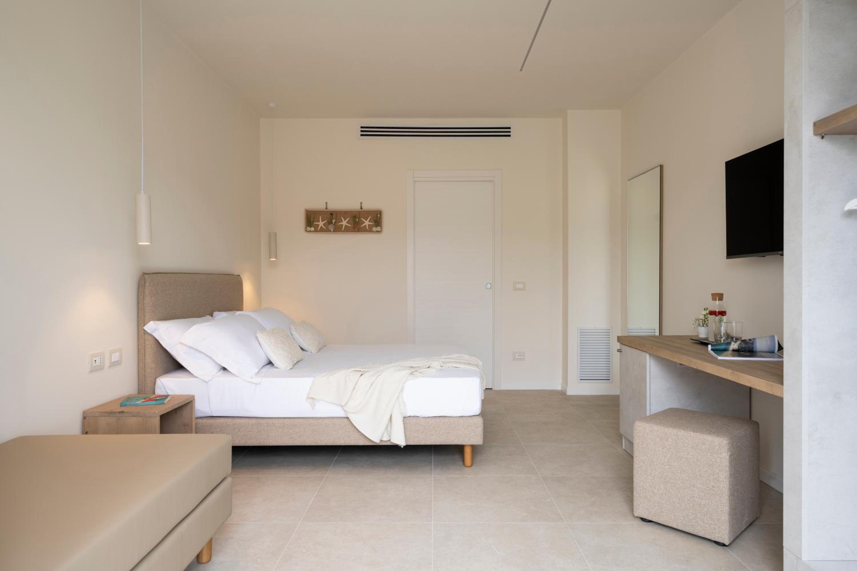 Triple Room with Garden View