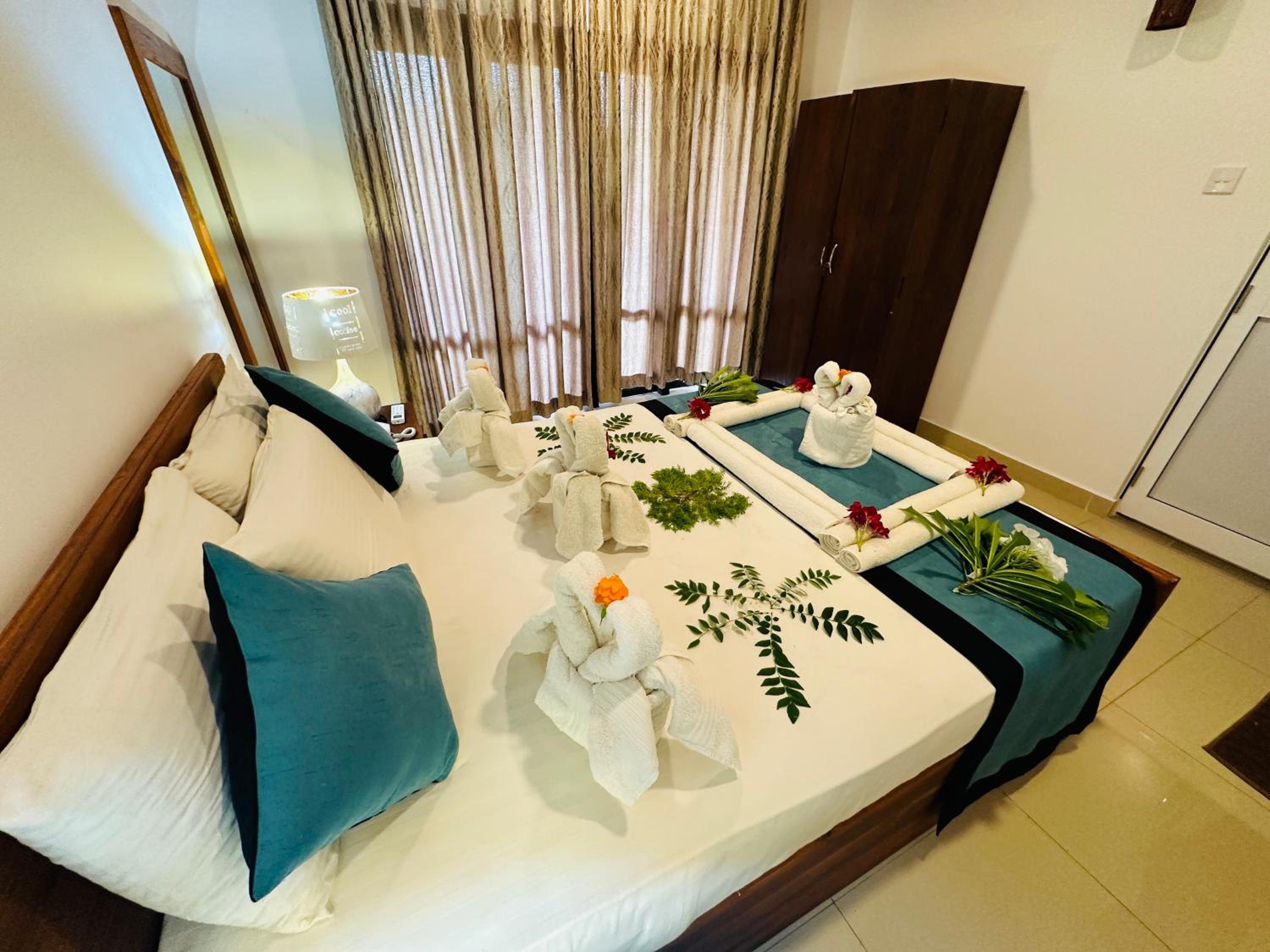 King Suite With Pool View photo 1