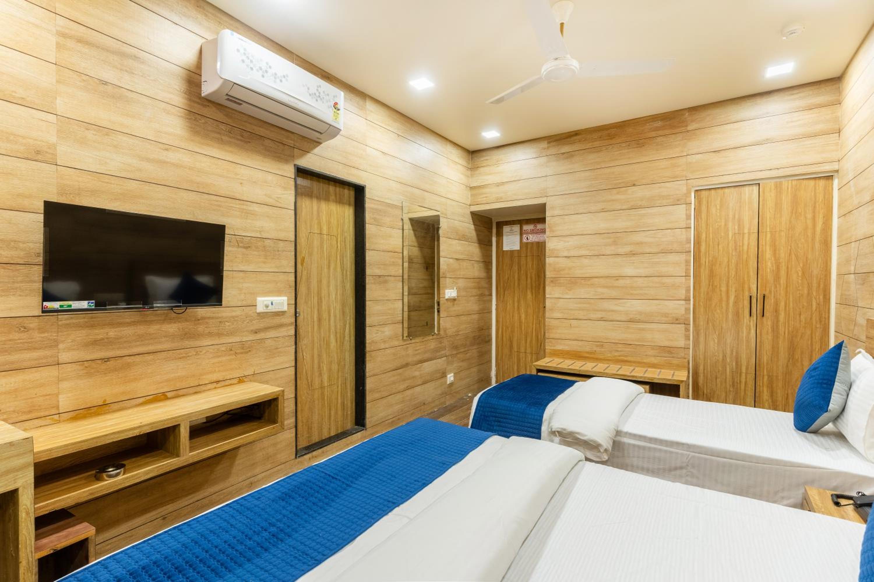 Deluxe Triple Room photo 1