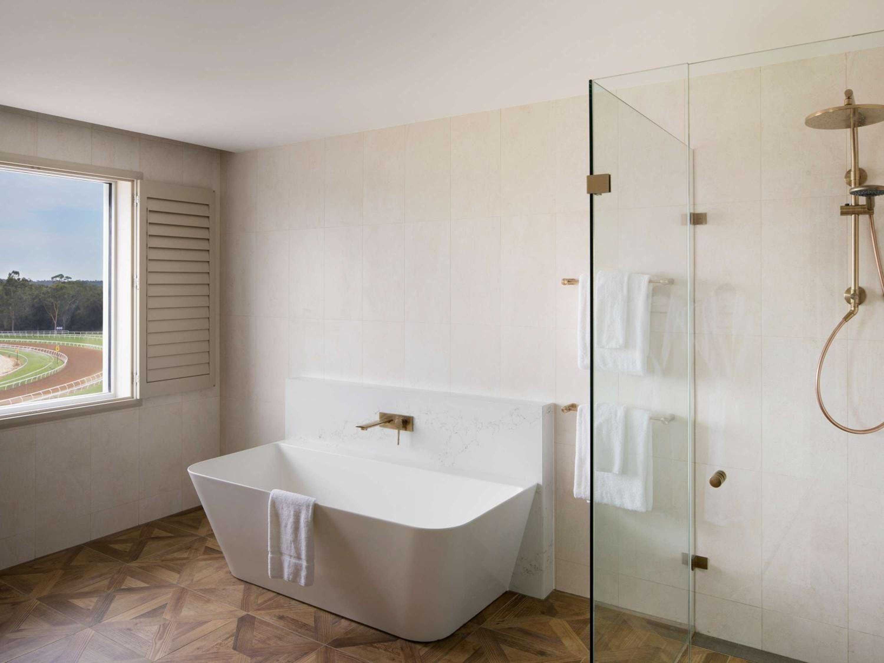 Executive King Suite photo 2