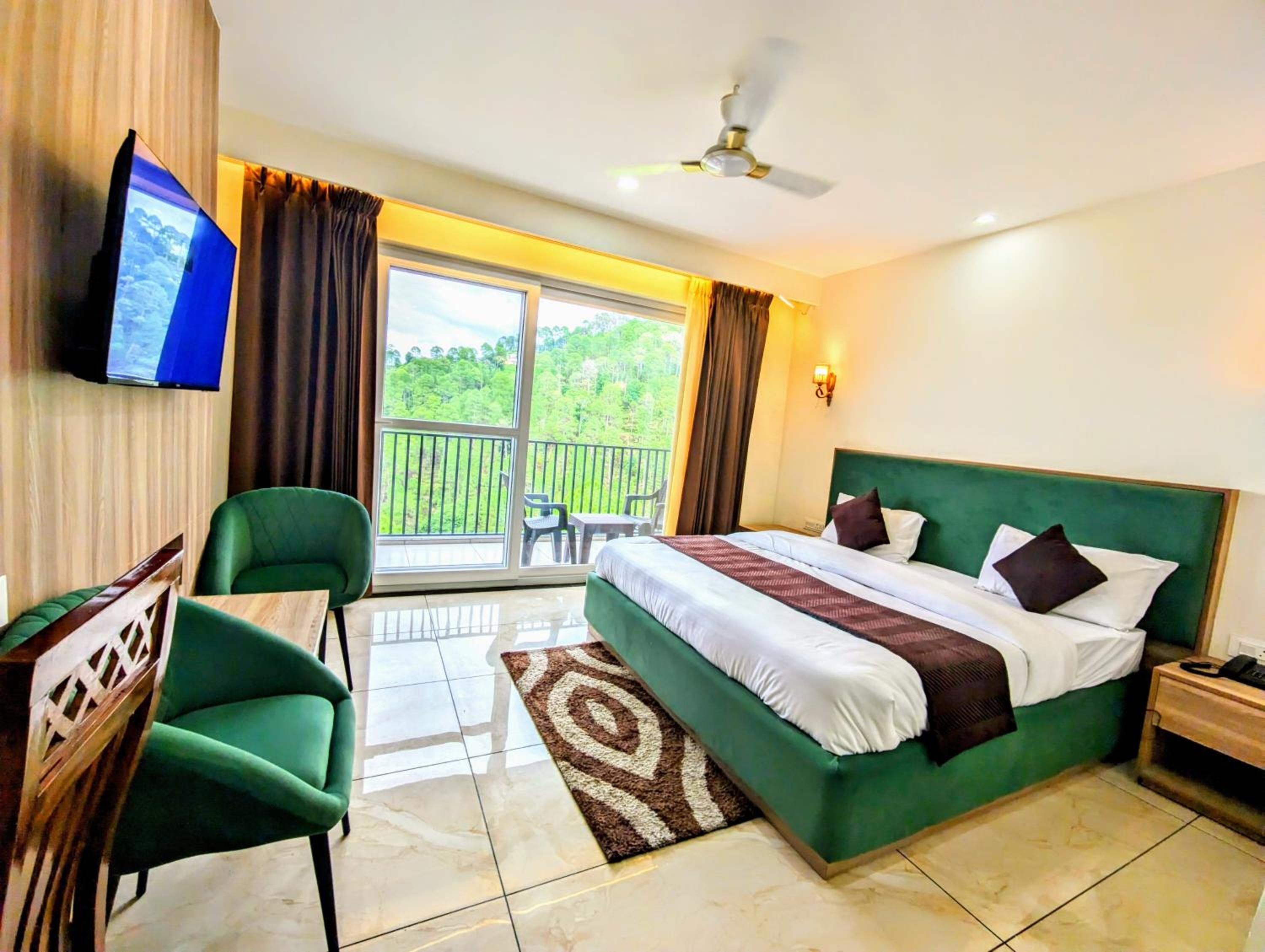 Double Room with Mountain View