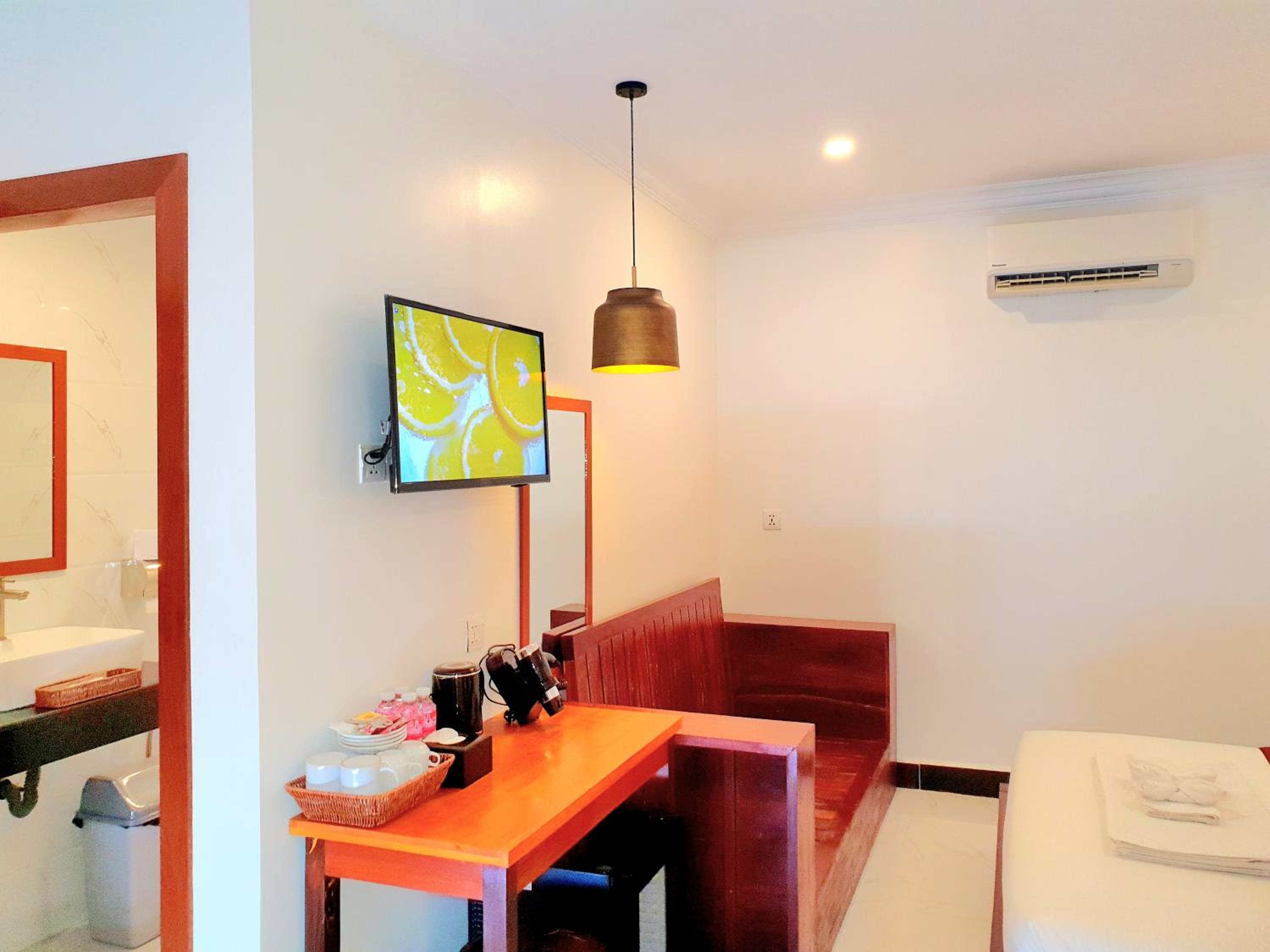Family Suite with Balcony photo 2