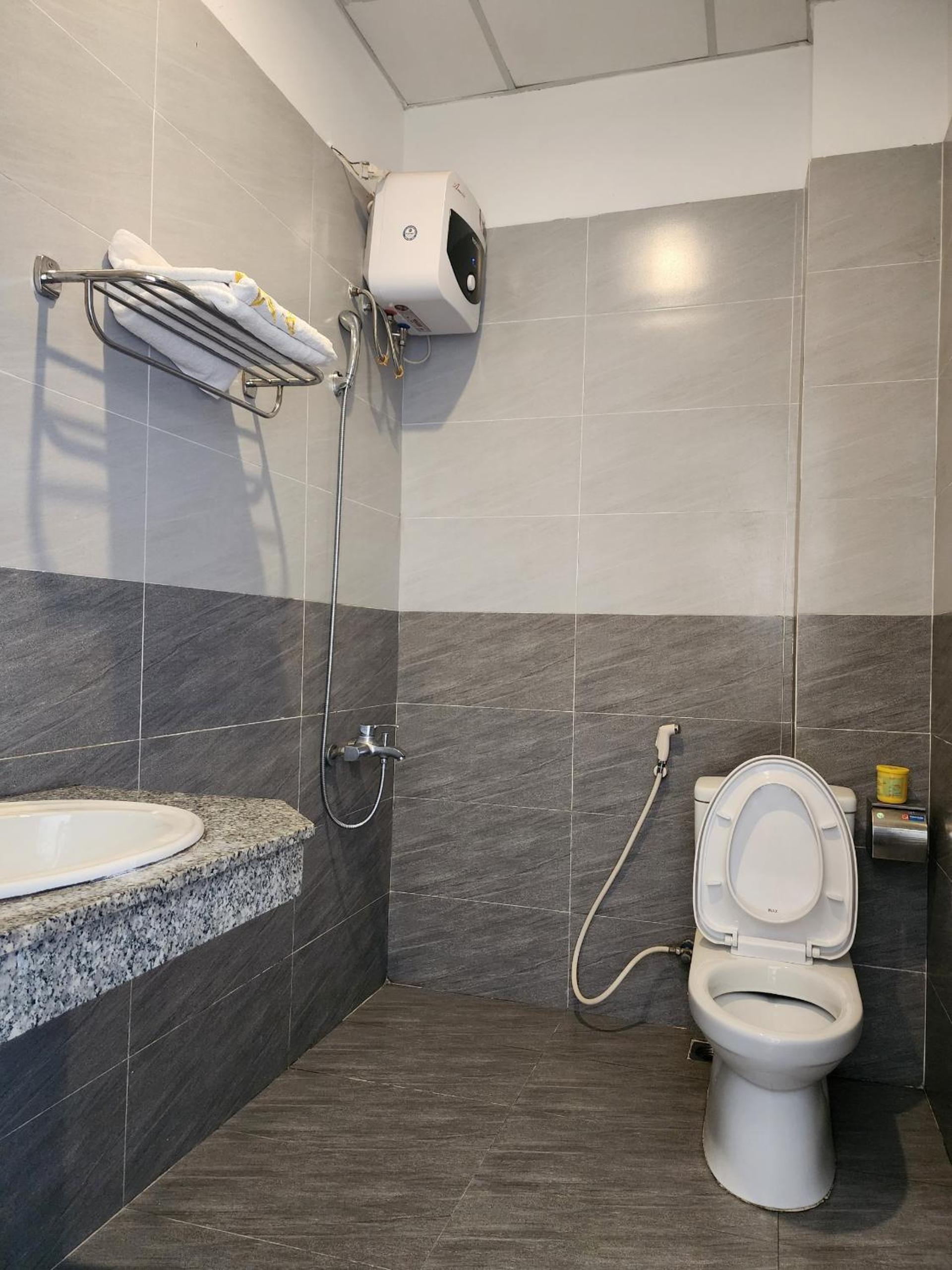 Deluxe Double Room with Balcony - Photo 3
