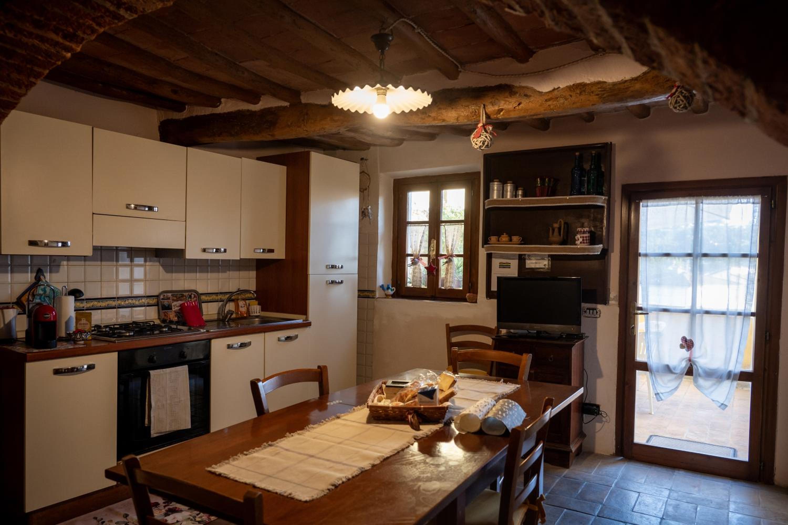 Two-Bedroom Apartment - Photo 2
