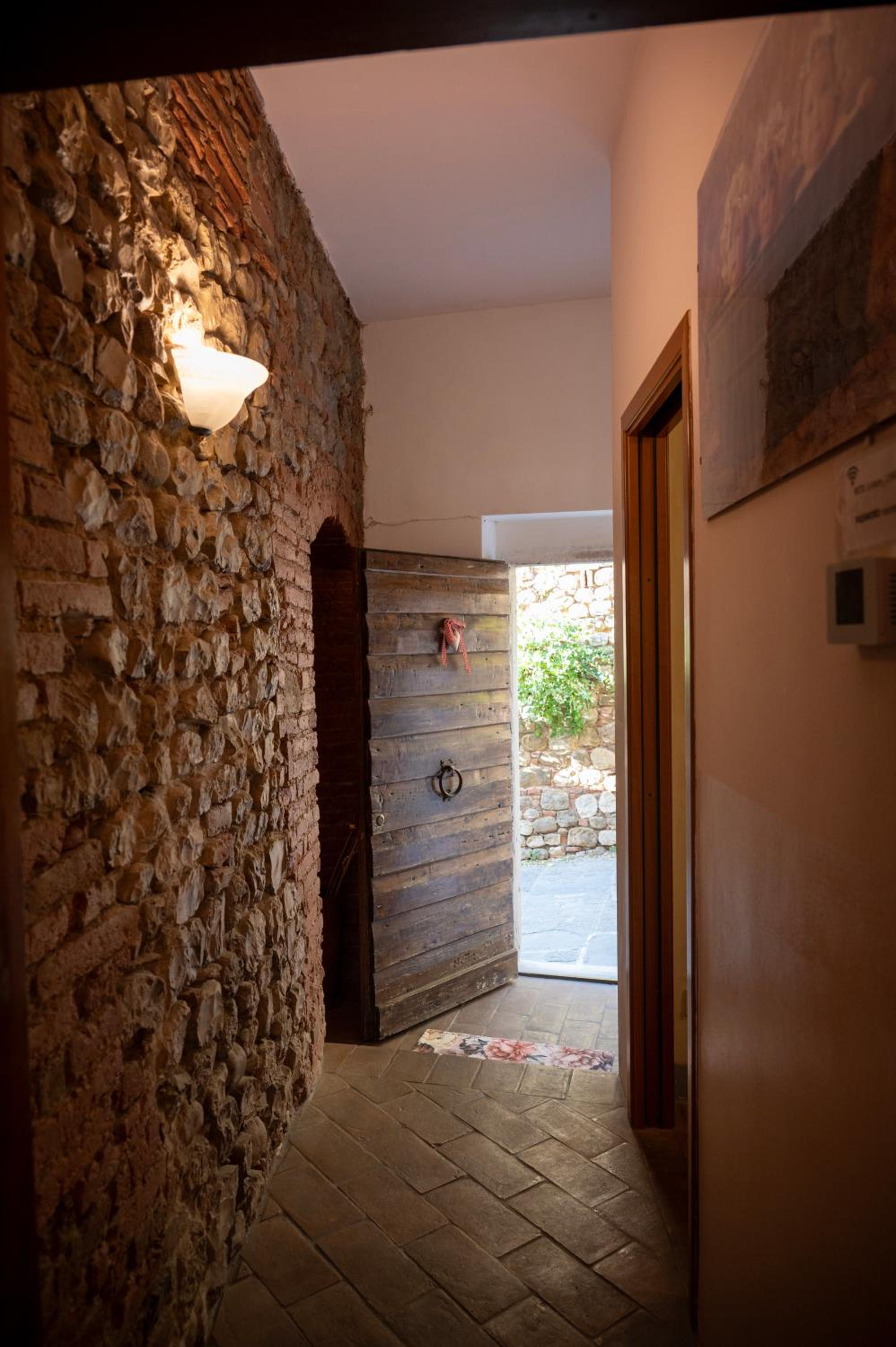 Two-Bedroom Apartment - Photo 18
