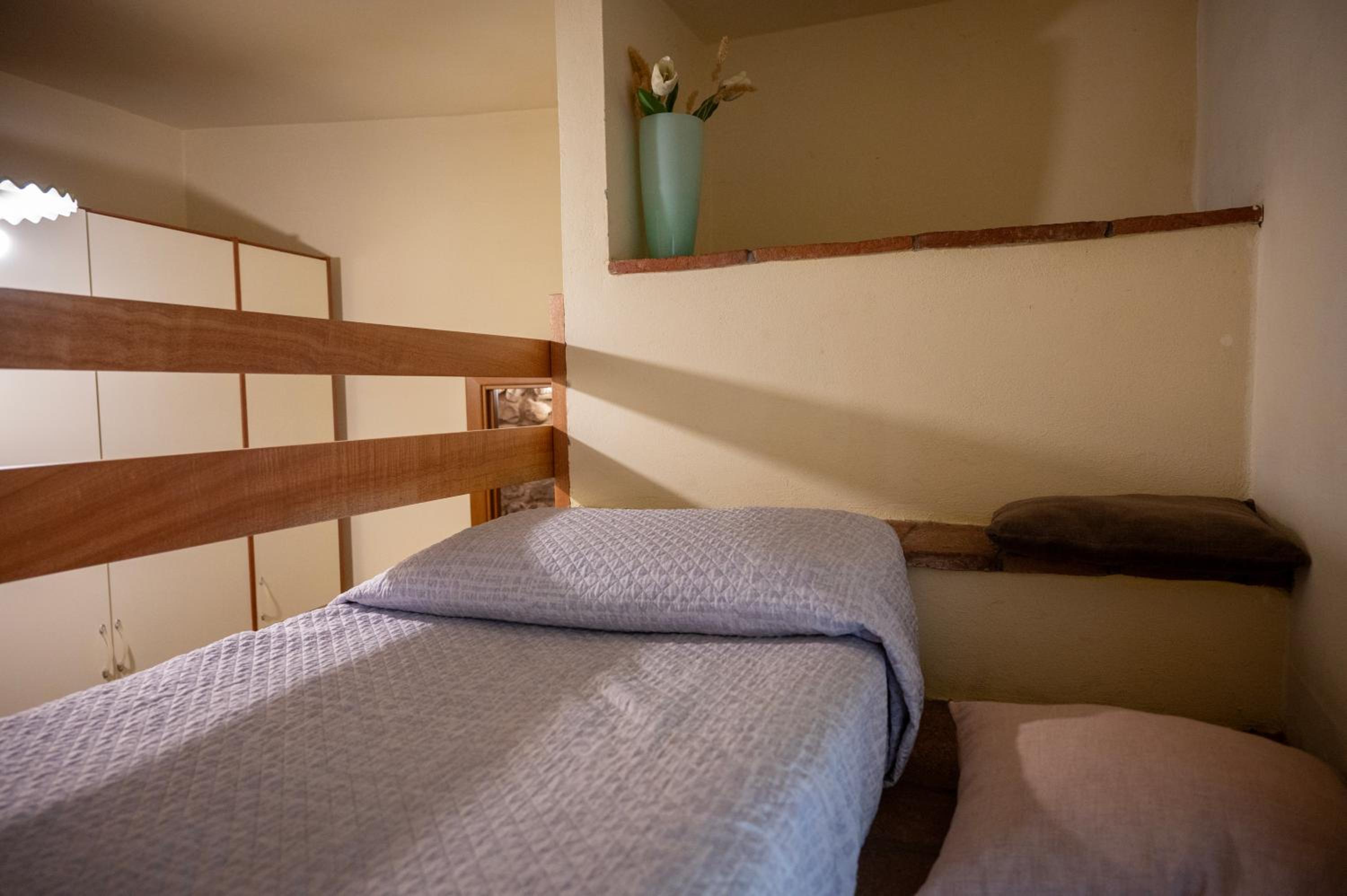 Two-Bedroom Apartment - Photo 24