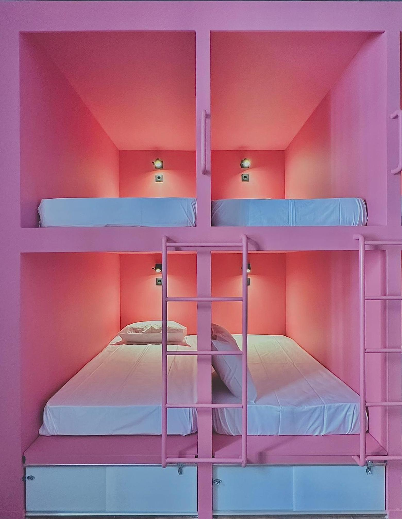 Bed in 6-Bed Female Dormitory Room photo 1