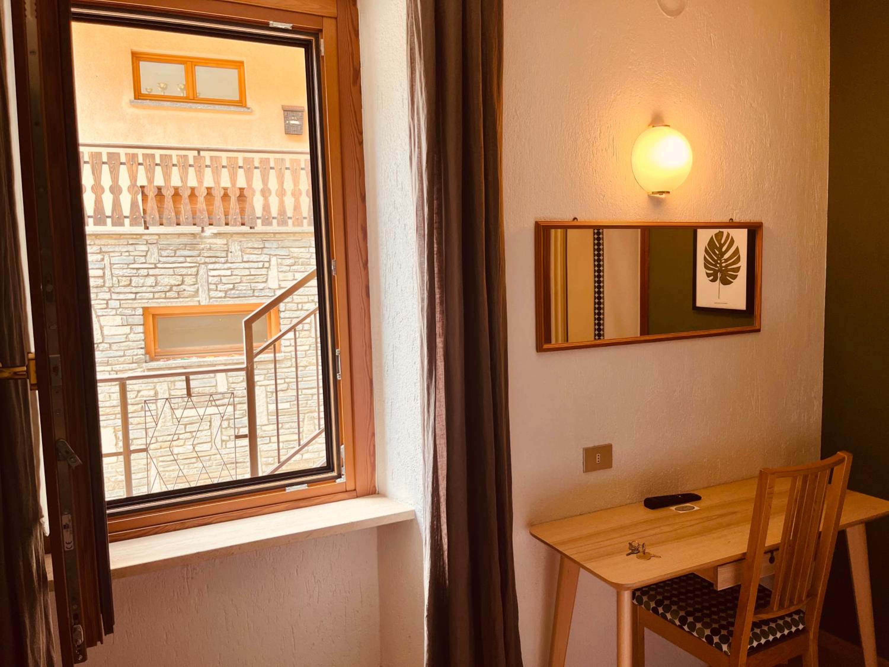 Economy Double Room photo 2