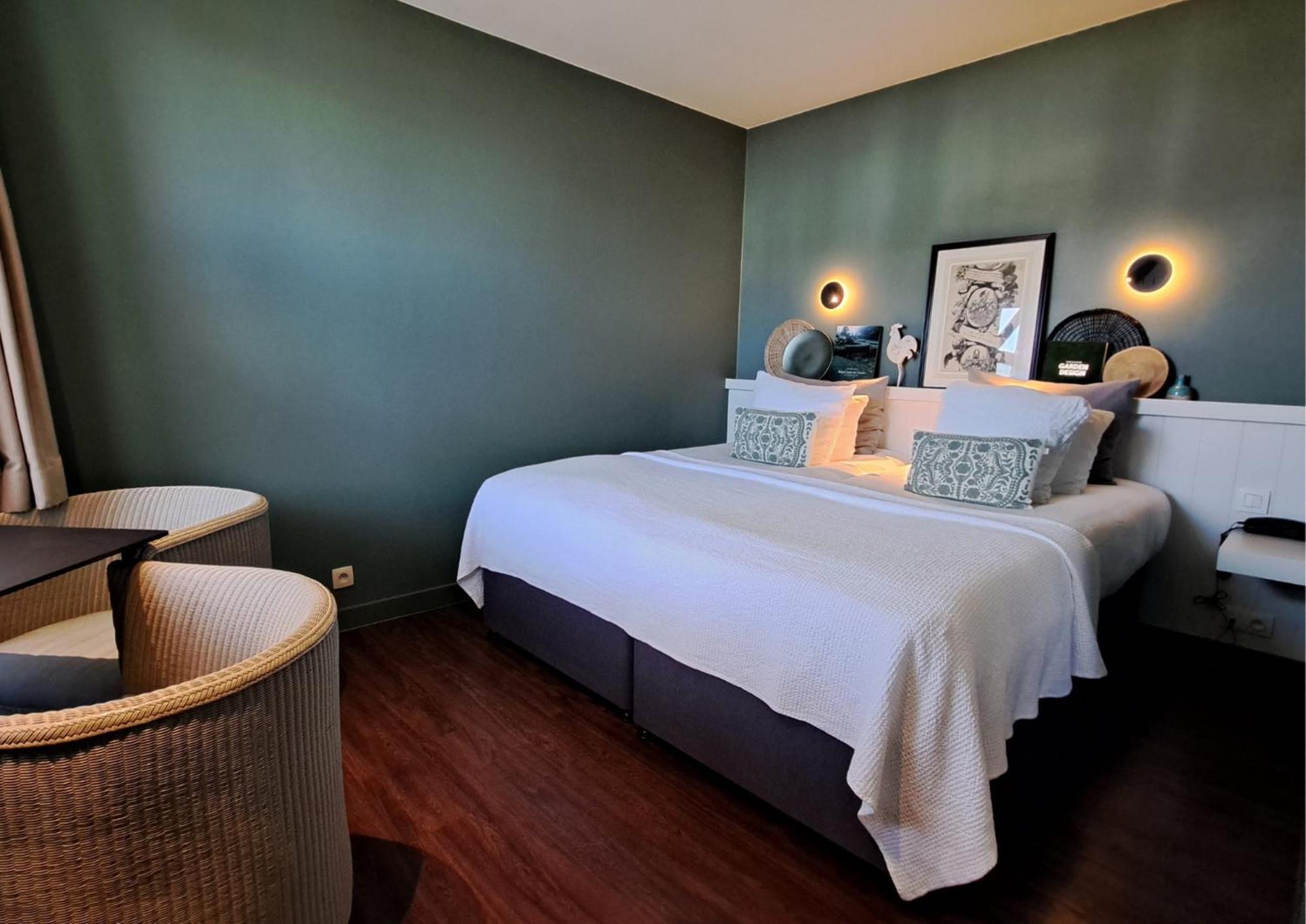 Standard Double Room with Garden View - Photo 4