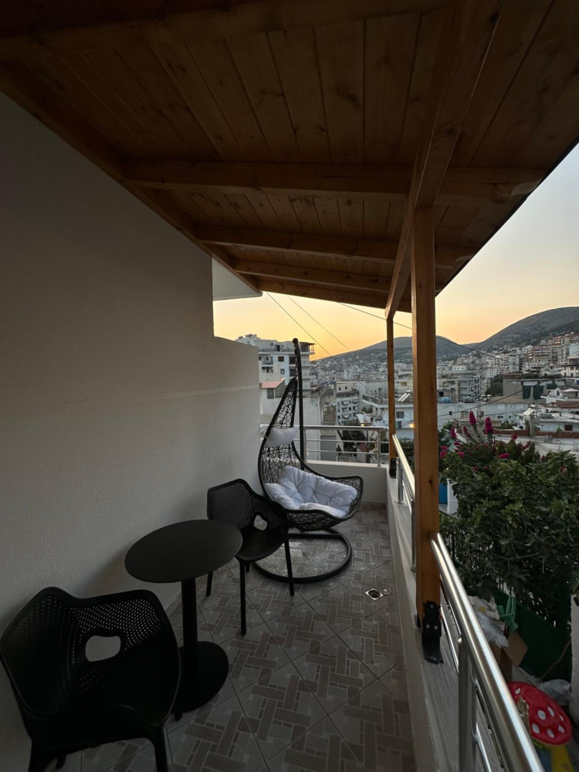 One-Bedroom Apartment with Balcony