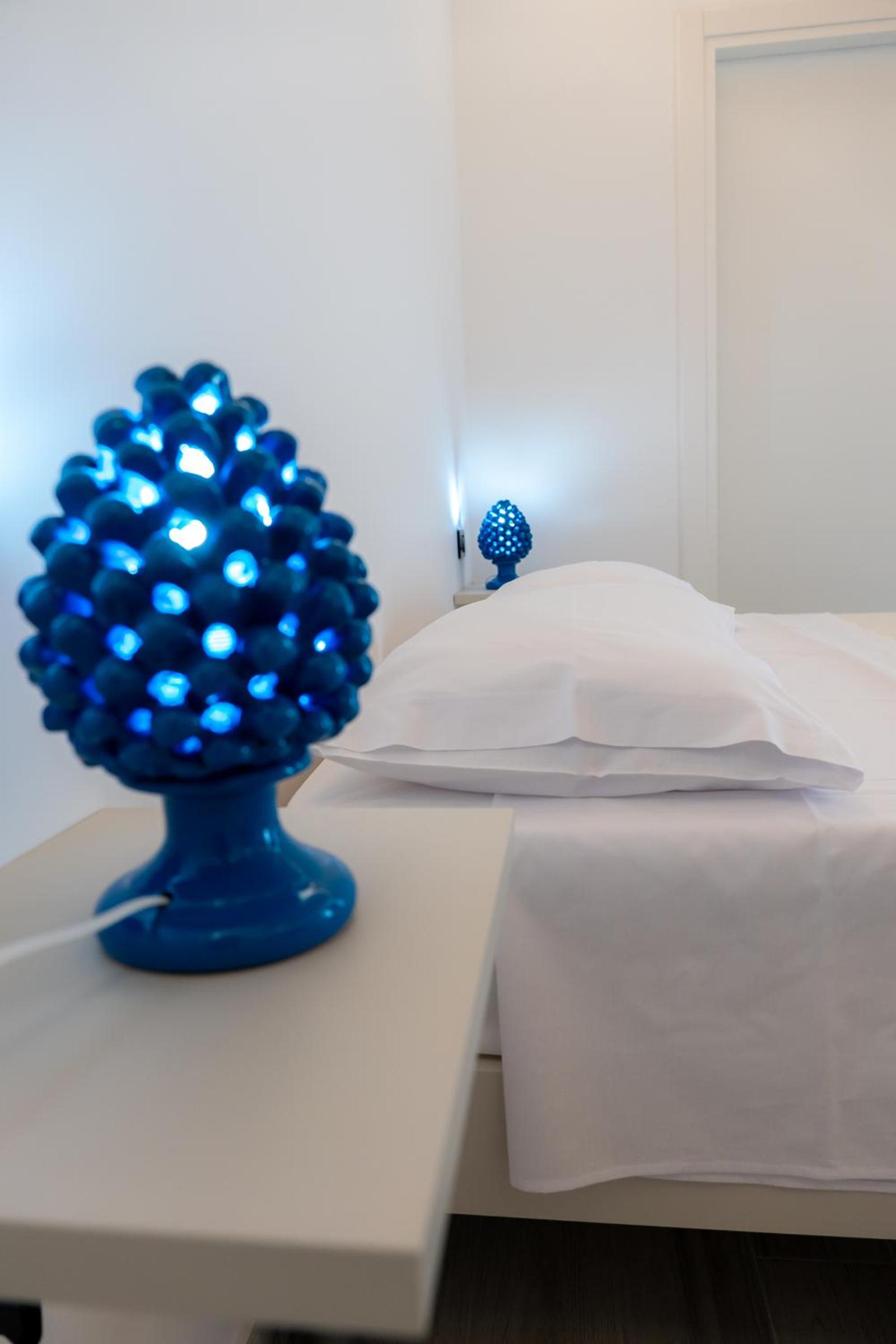 Single Room with Private Bathroom photo 1