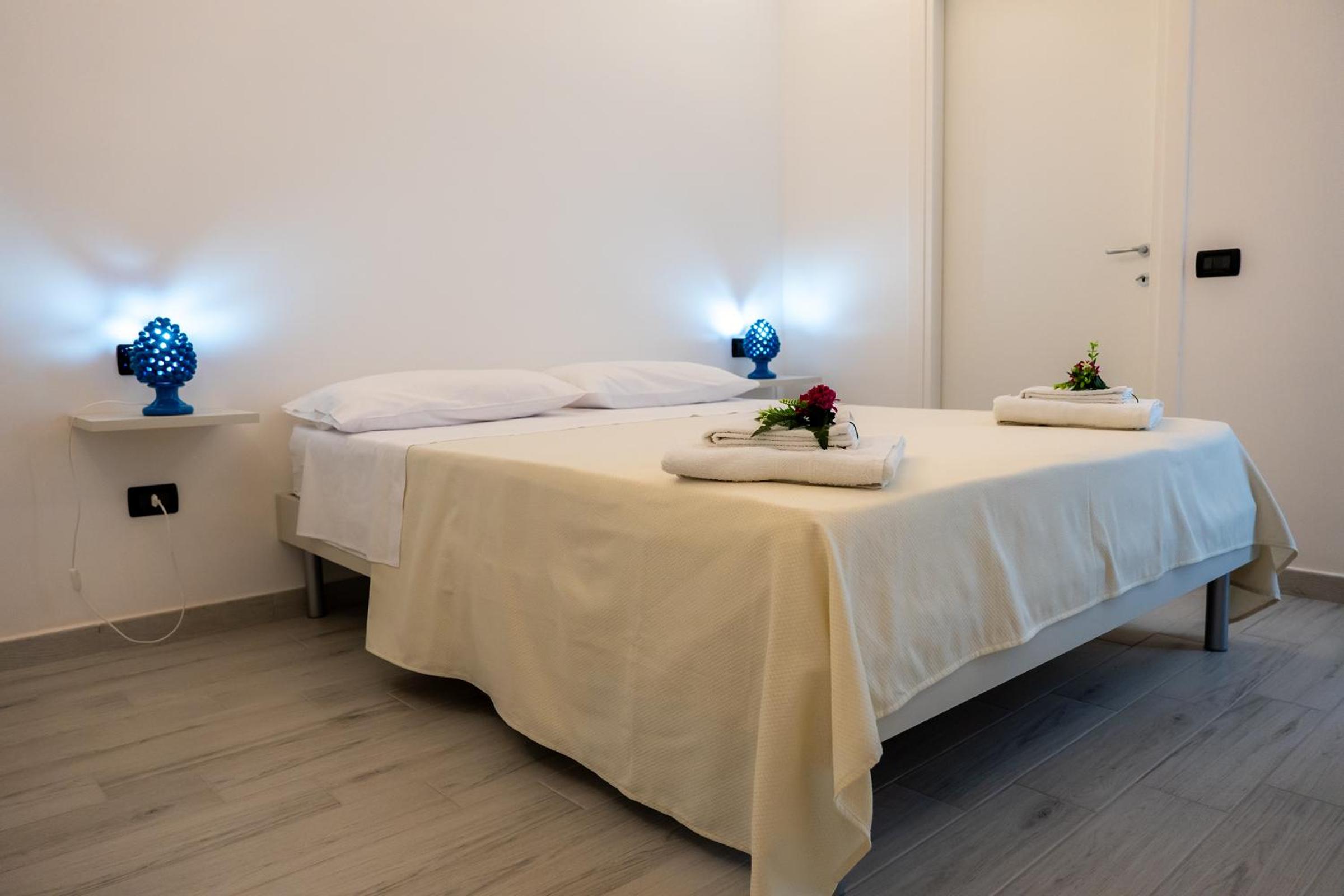 Double Room with Private Bathroom photo 1