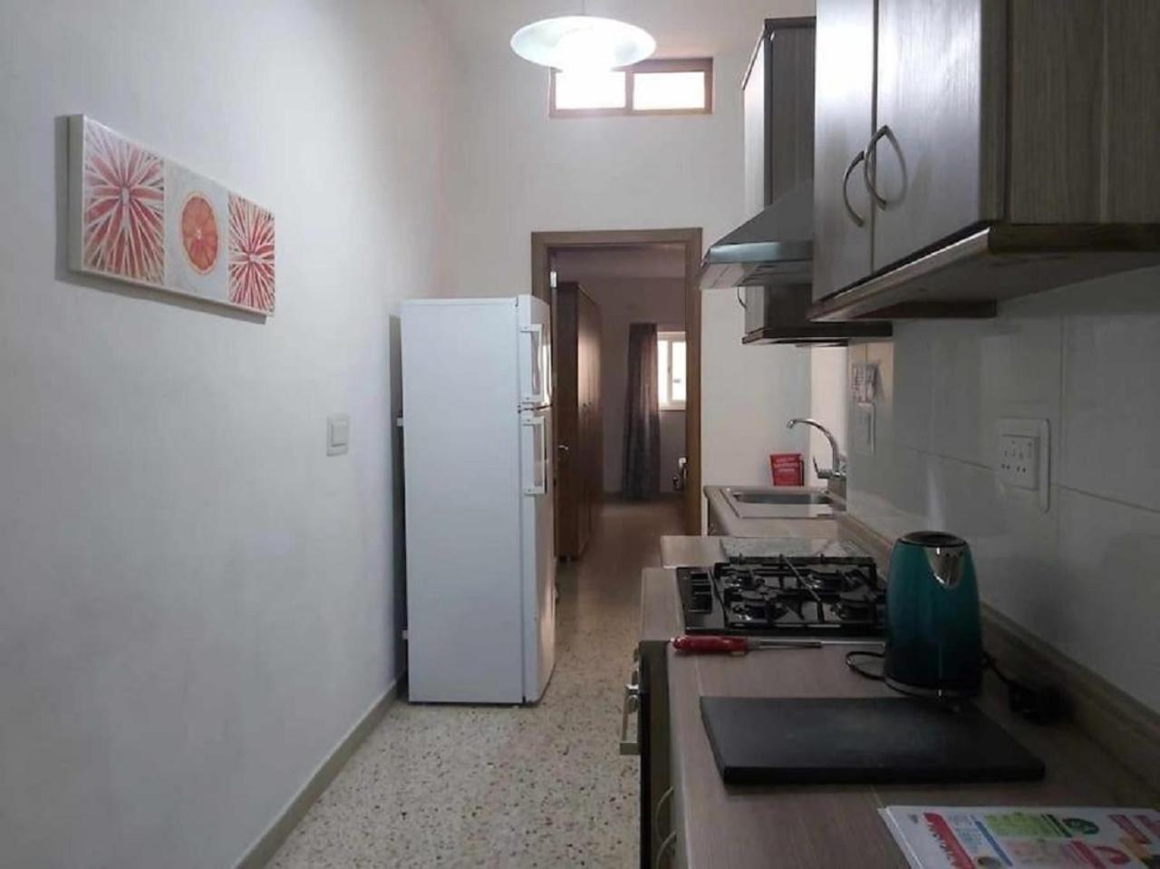 Apartment - Ground Floor photo 2