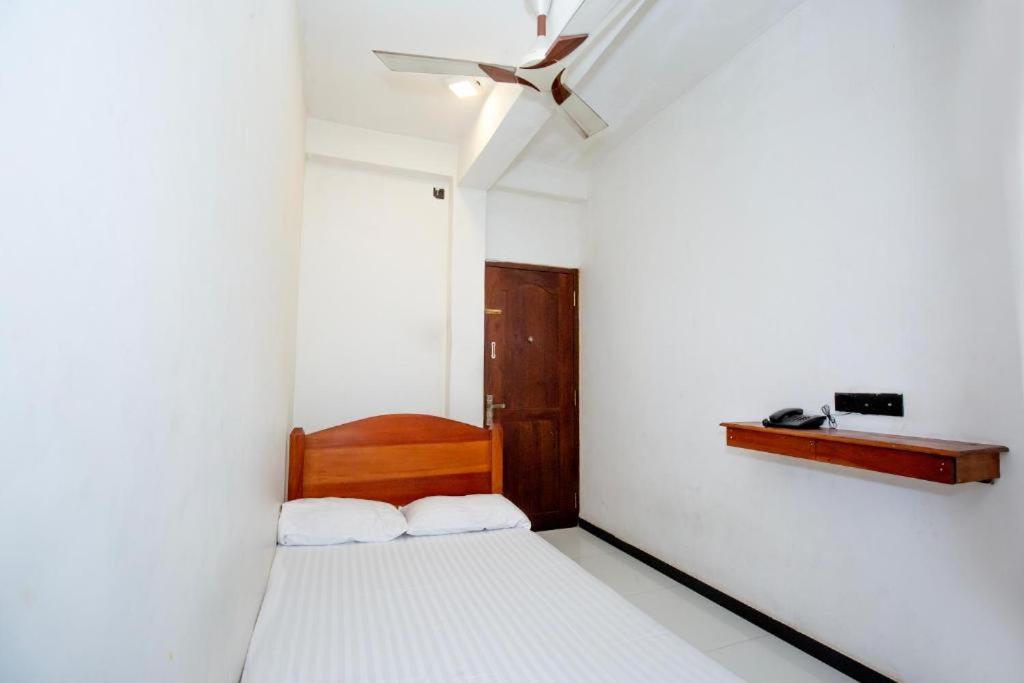 Standard Double Room with Fan photo 1