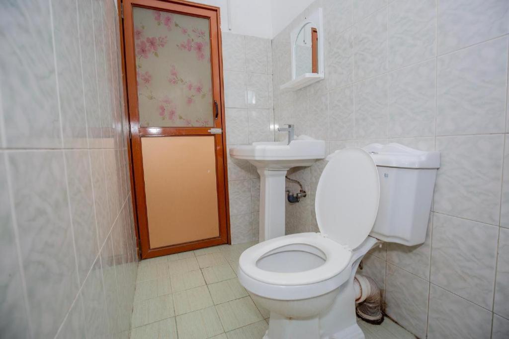Standard Double Room with Fan photo 3