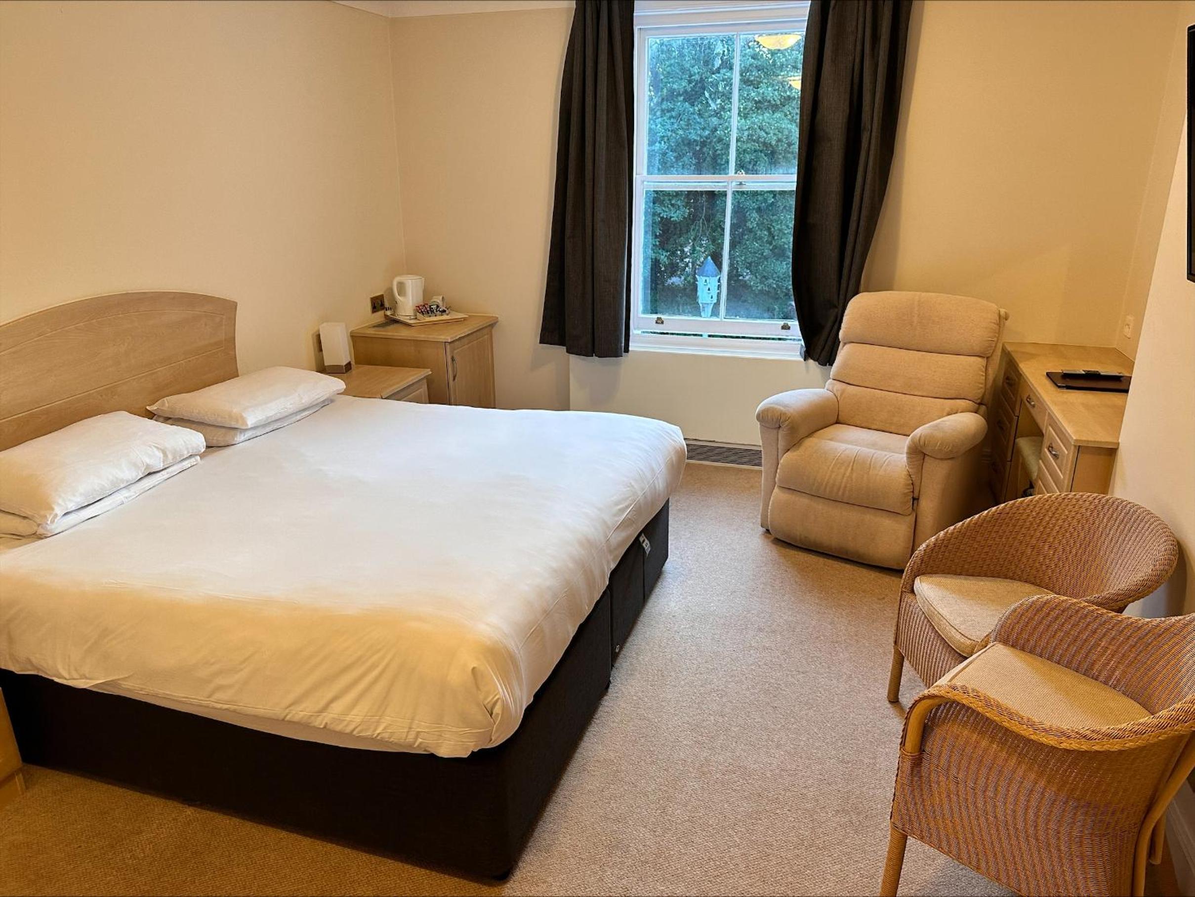 Double Room - Disability Access - Photo 1