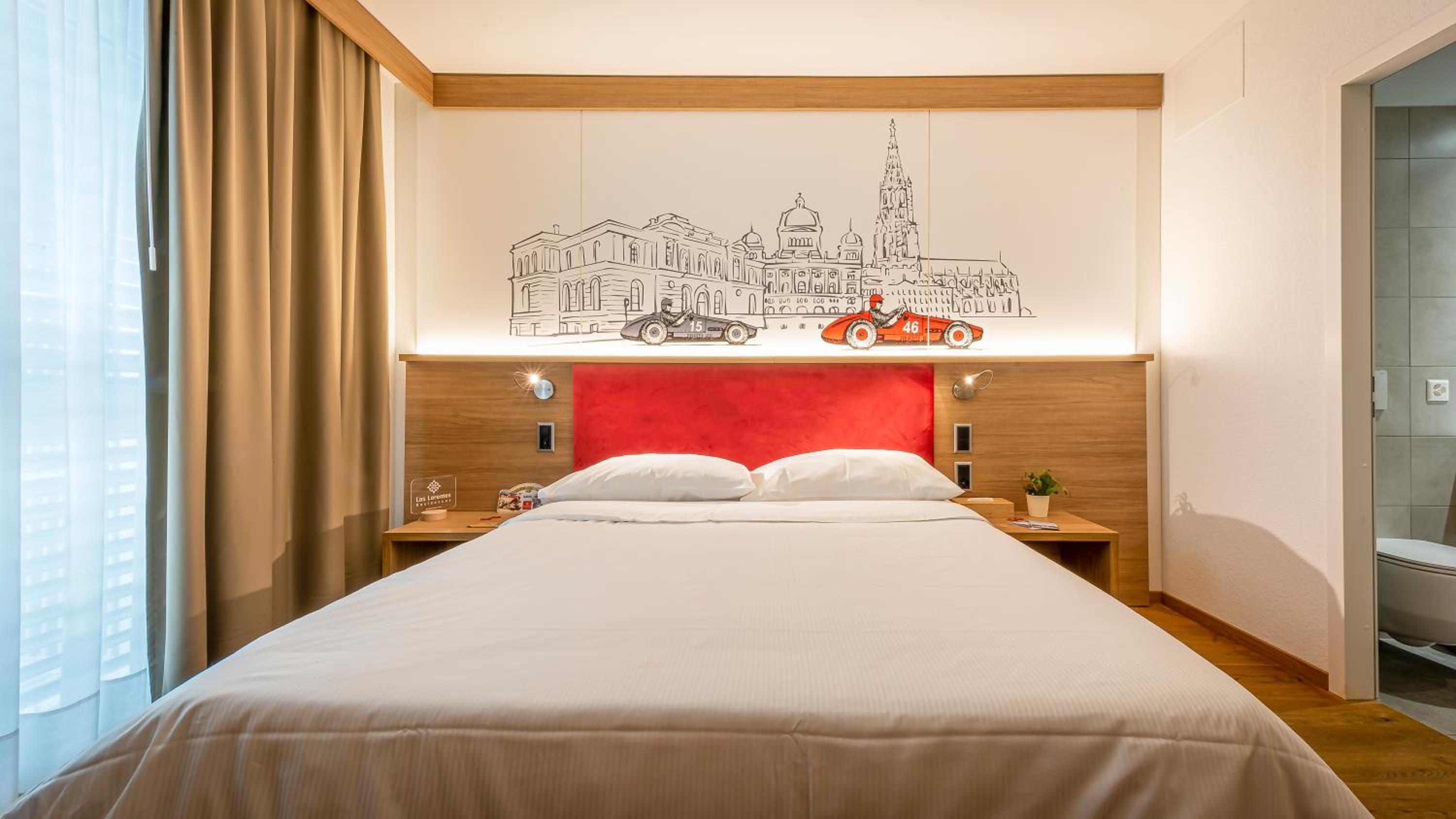 Courtyard Queen Room with Kitchenette - Photo 7