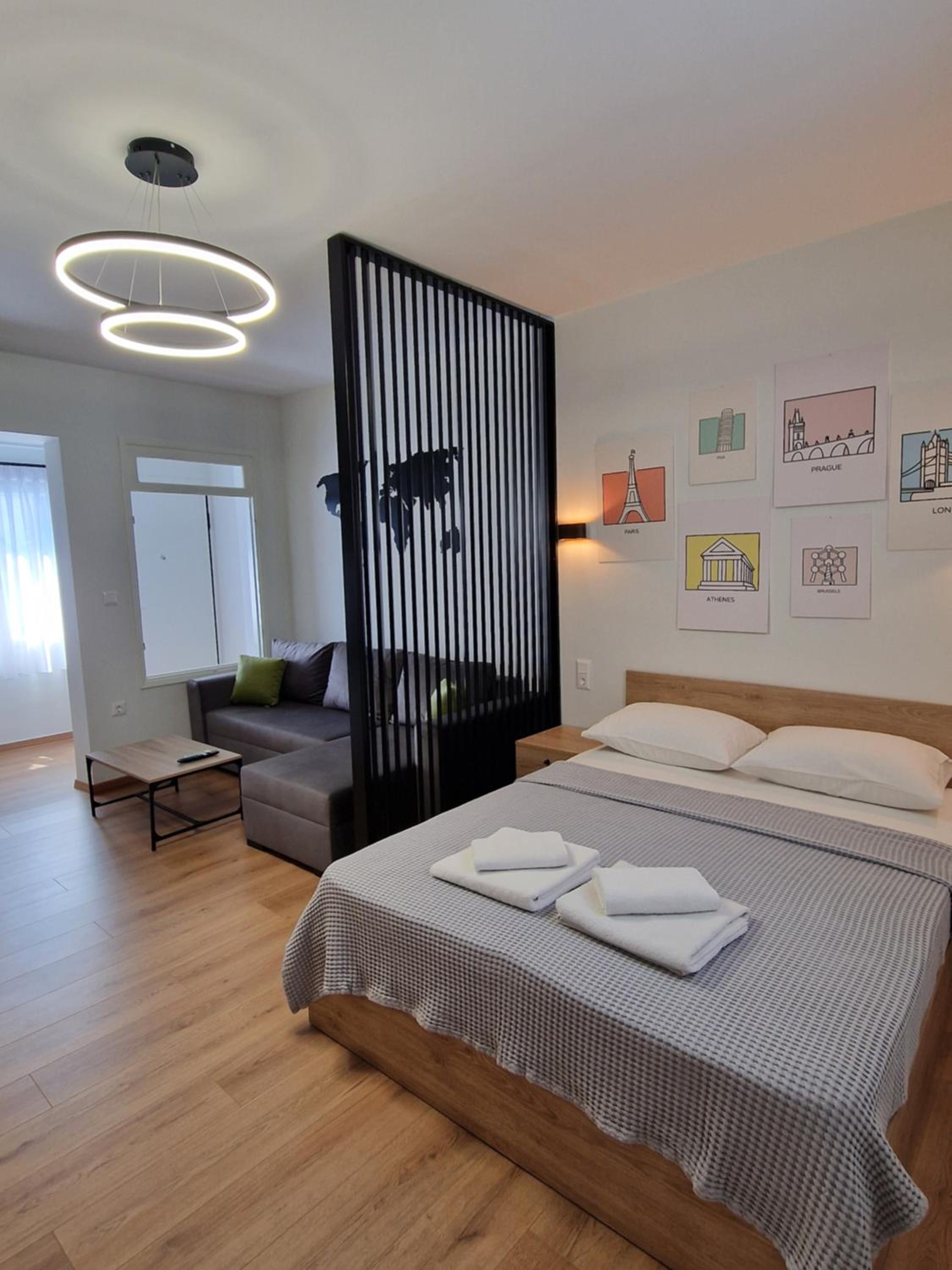 One-Bedroom Apartment
