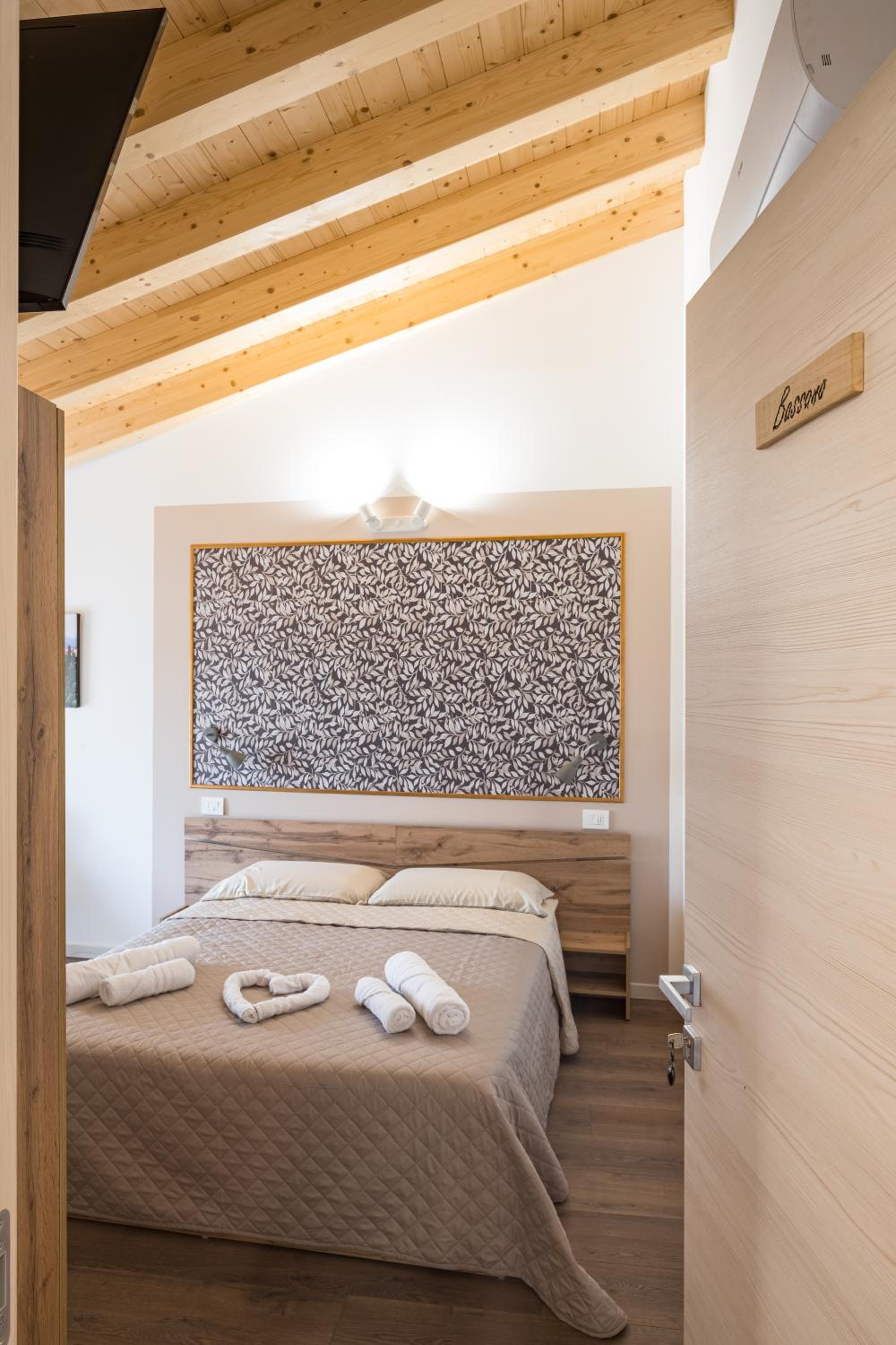 Double Room with Extra Bed photo 3