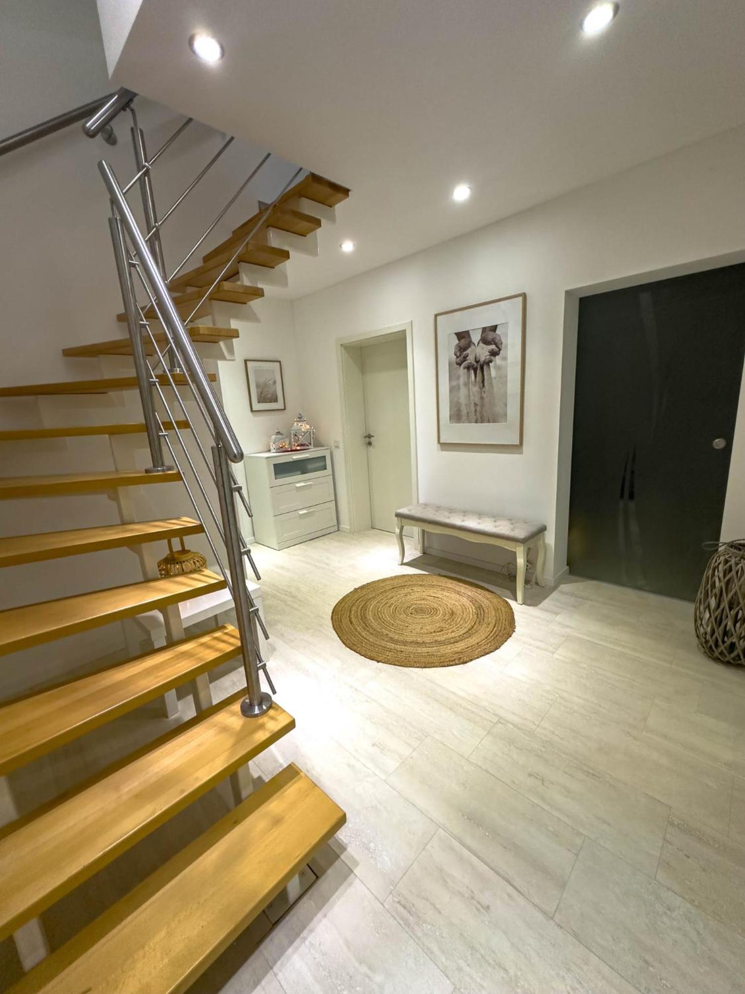 Three-Bedroom Apartment photo 1