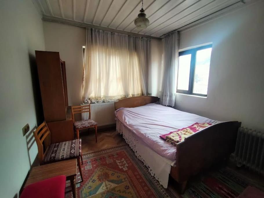One-Bedroom House photo 3