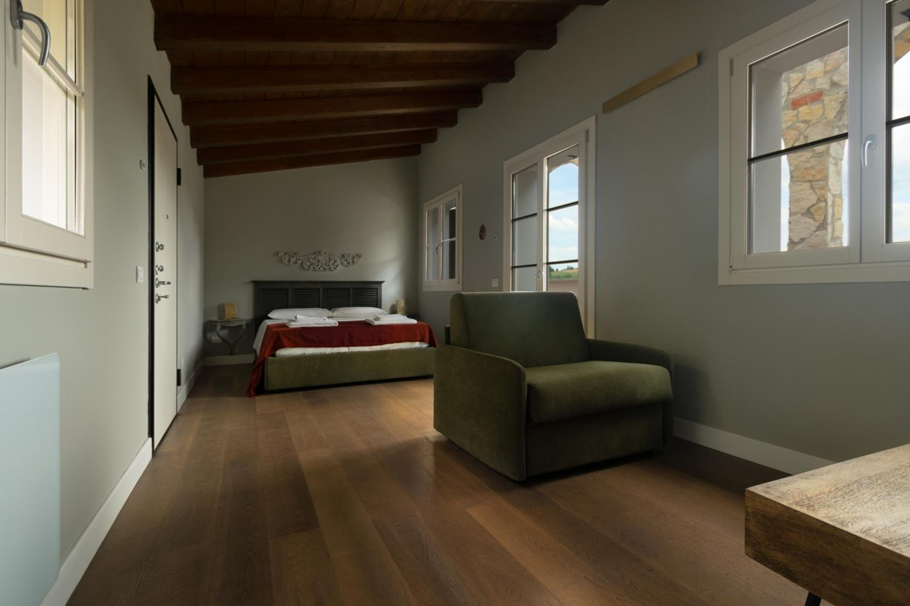Triple Room with Pool View photo 2