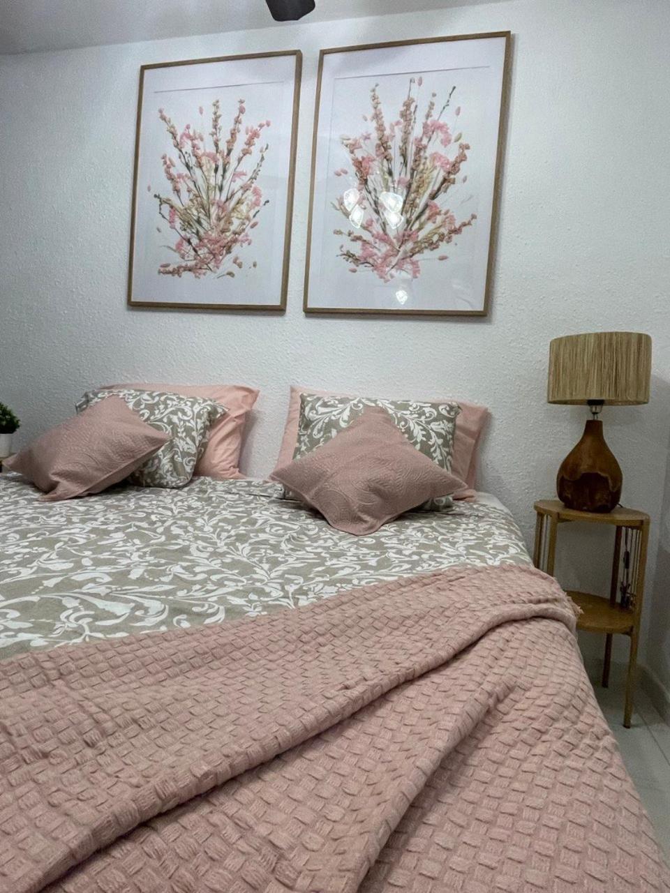 King Studio with Sofa Bed - Photo 2
