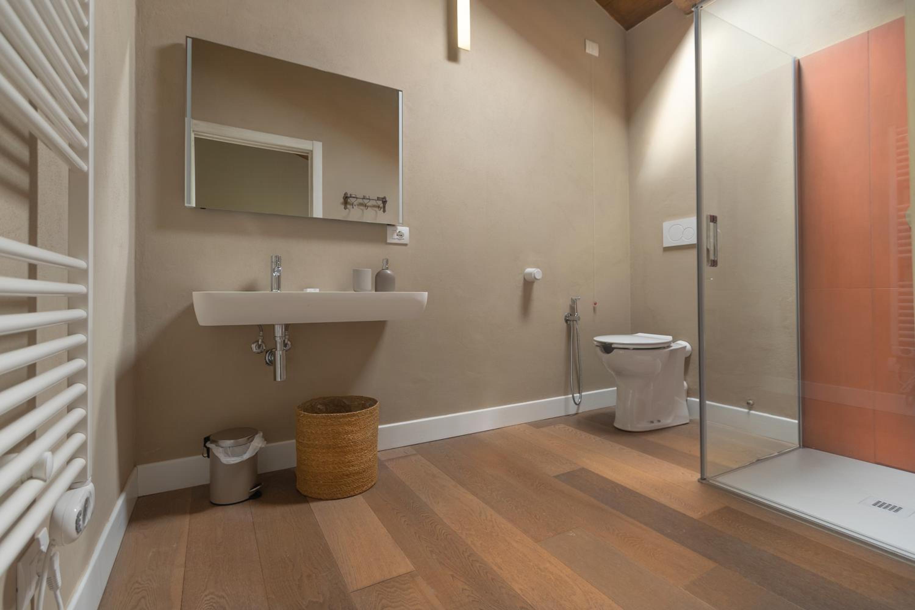 Quadruple Room - Disability Access photo 3