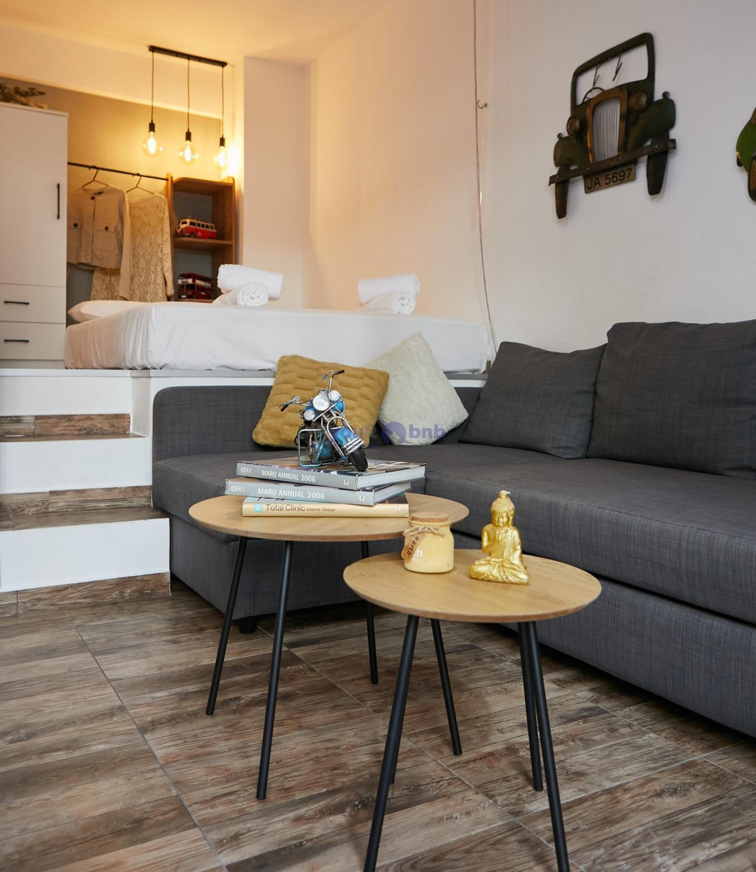 One-Bedroom Apartment