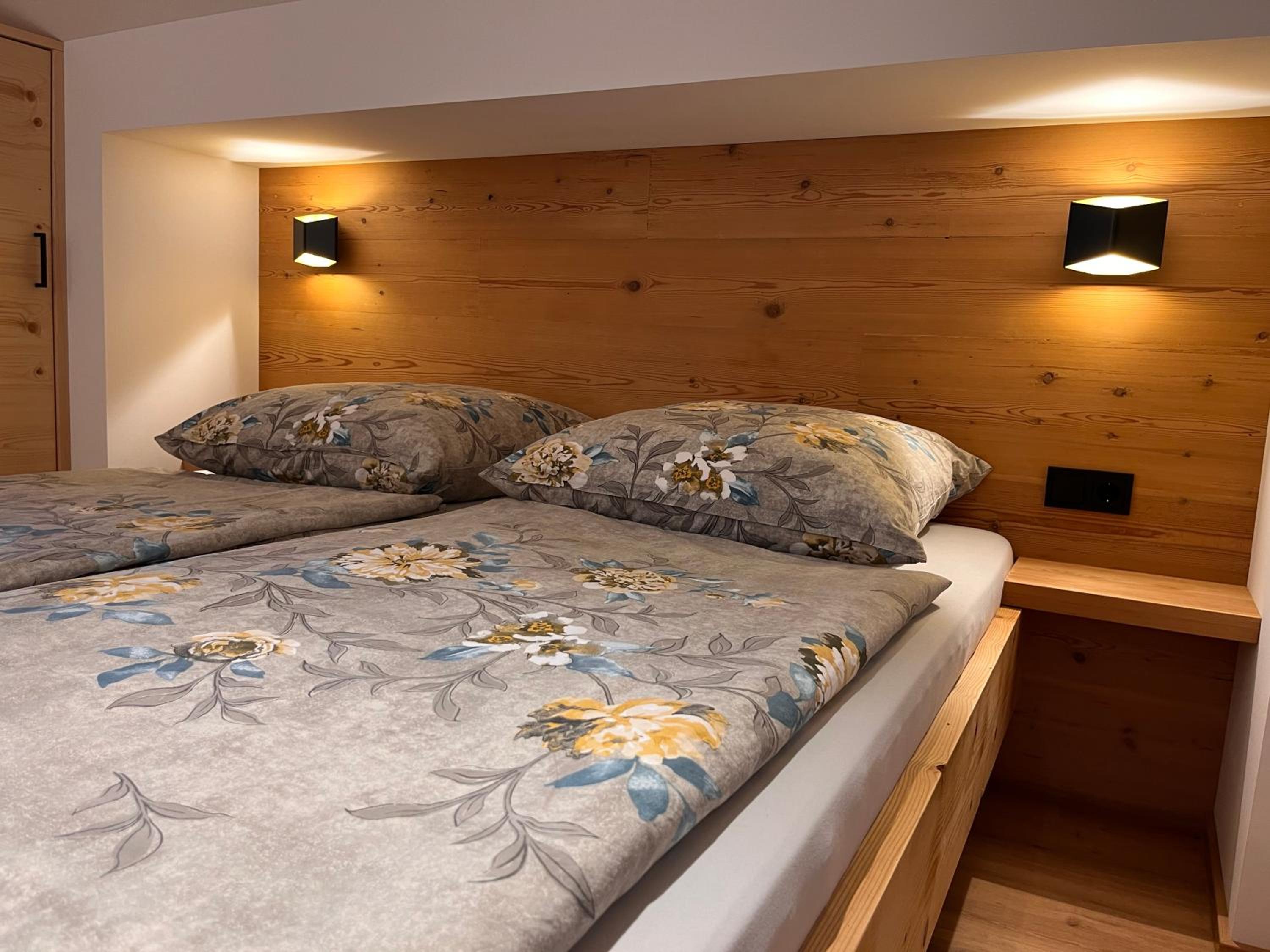 One-Bedroom Apartment with Balcony photo 2