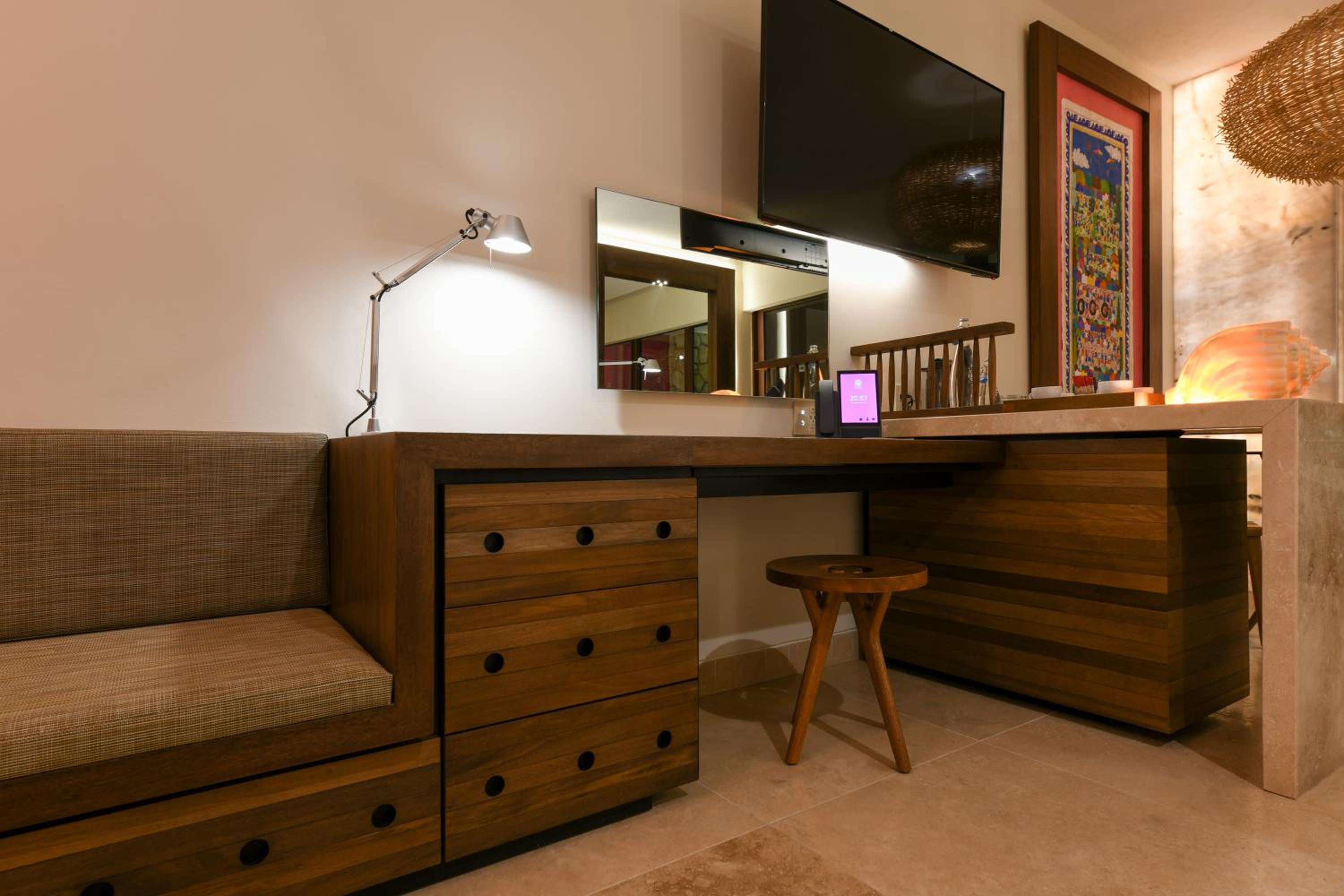 Suite with River View