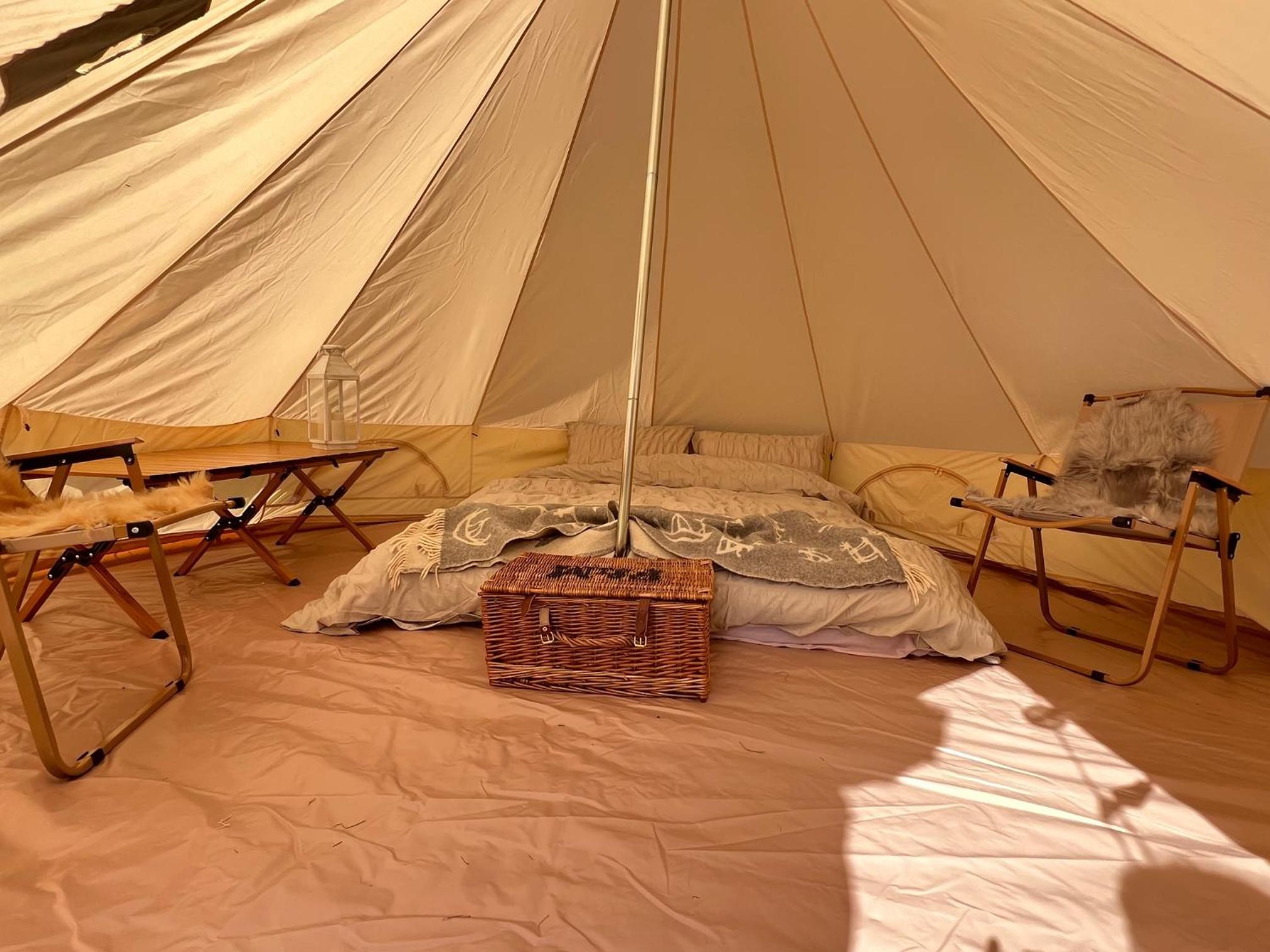 Tent 13 ft  photo 1