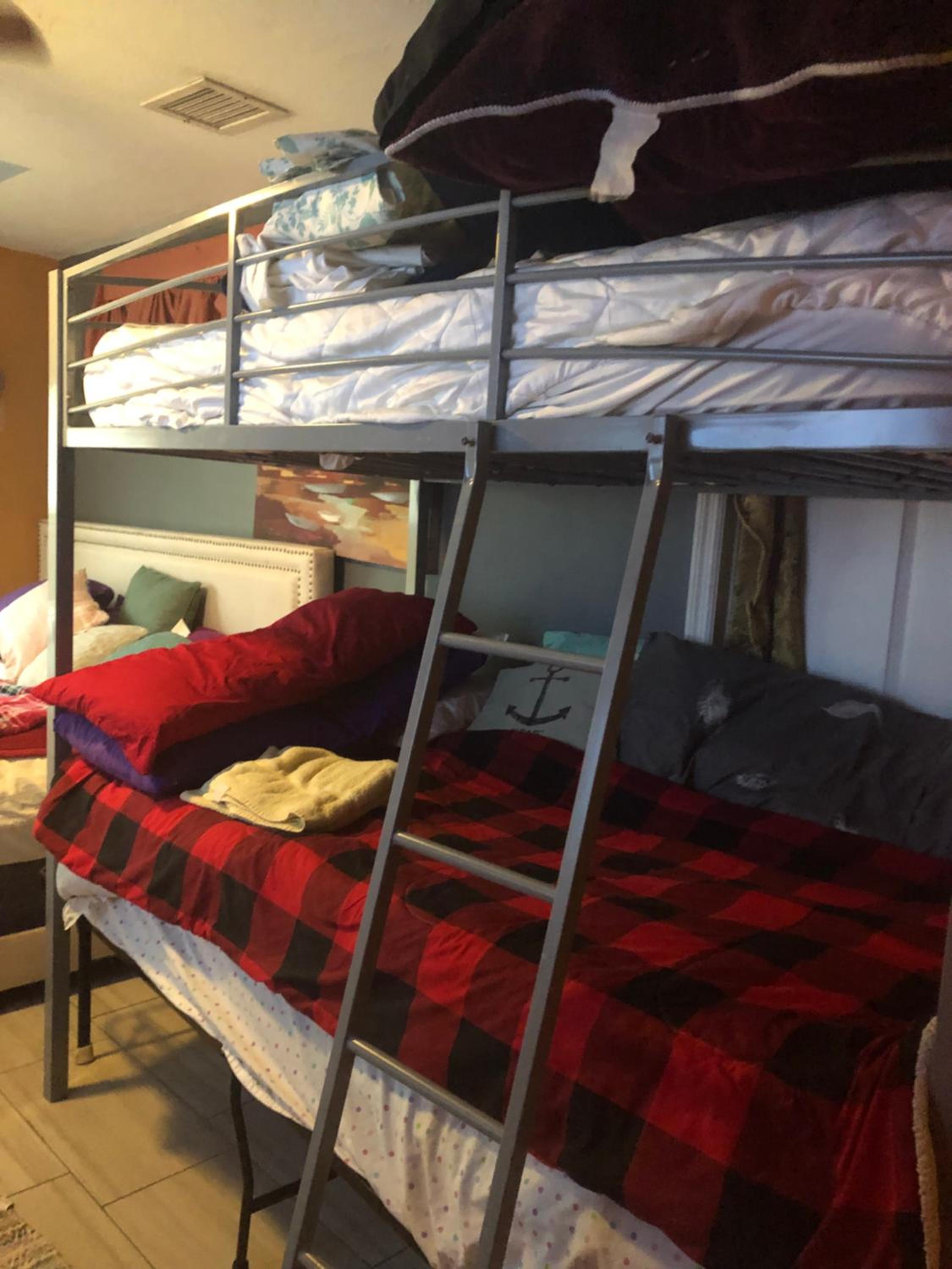 Bunk Bed in Mixed Dormitory Room photo 3