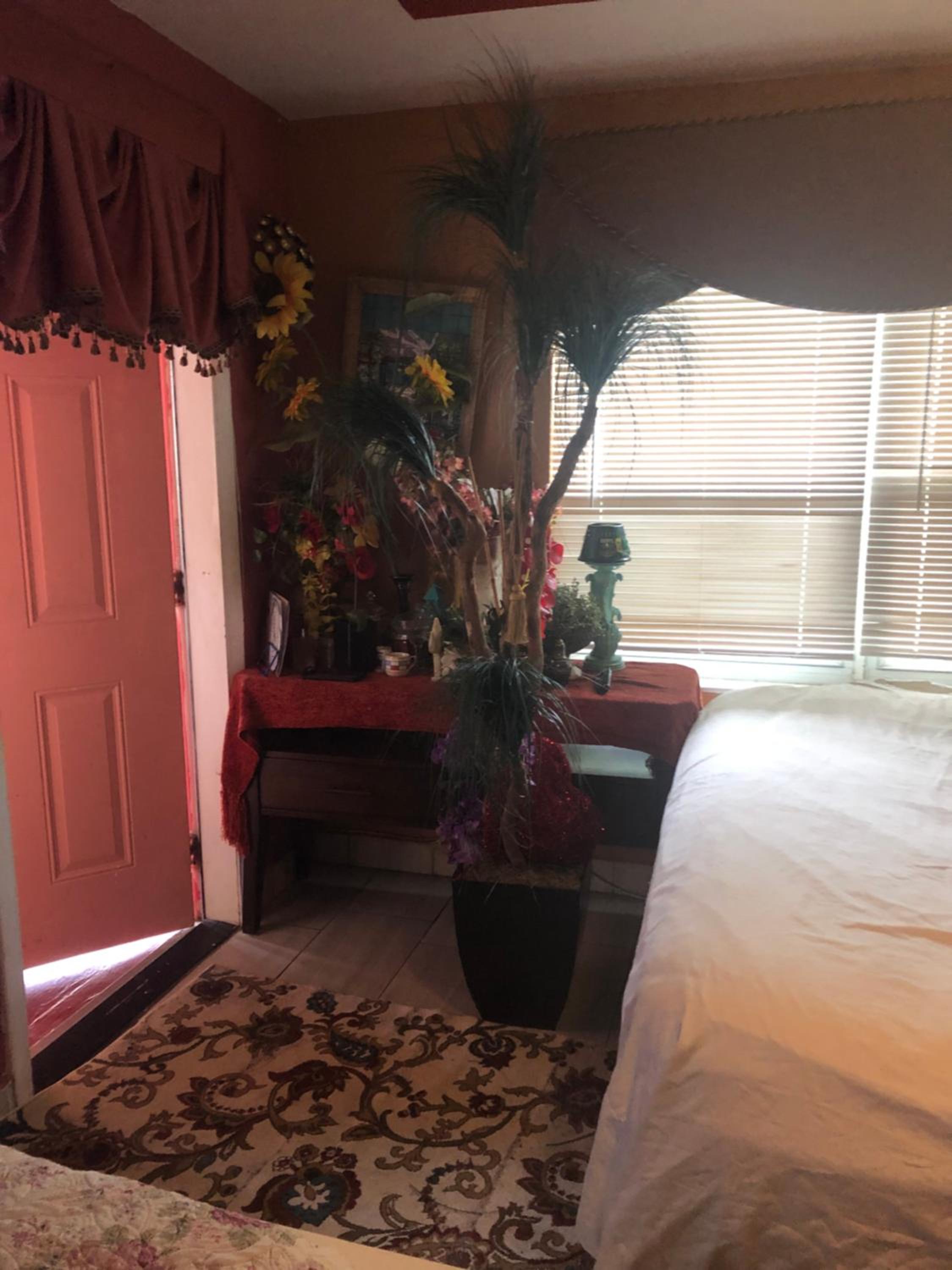 Single Bed in Dormitory Room photo 1