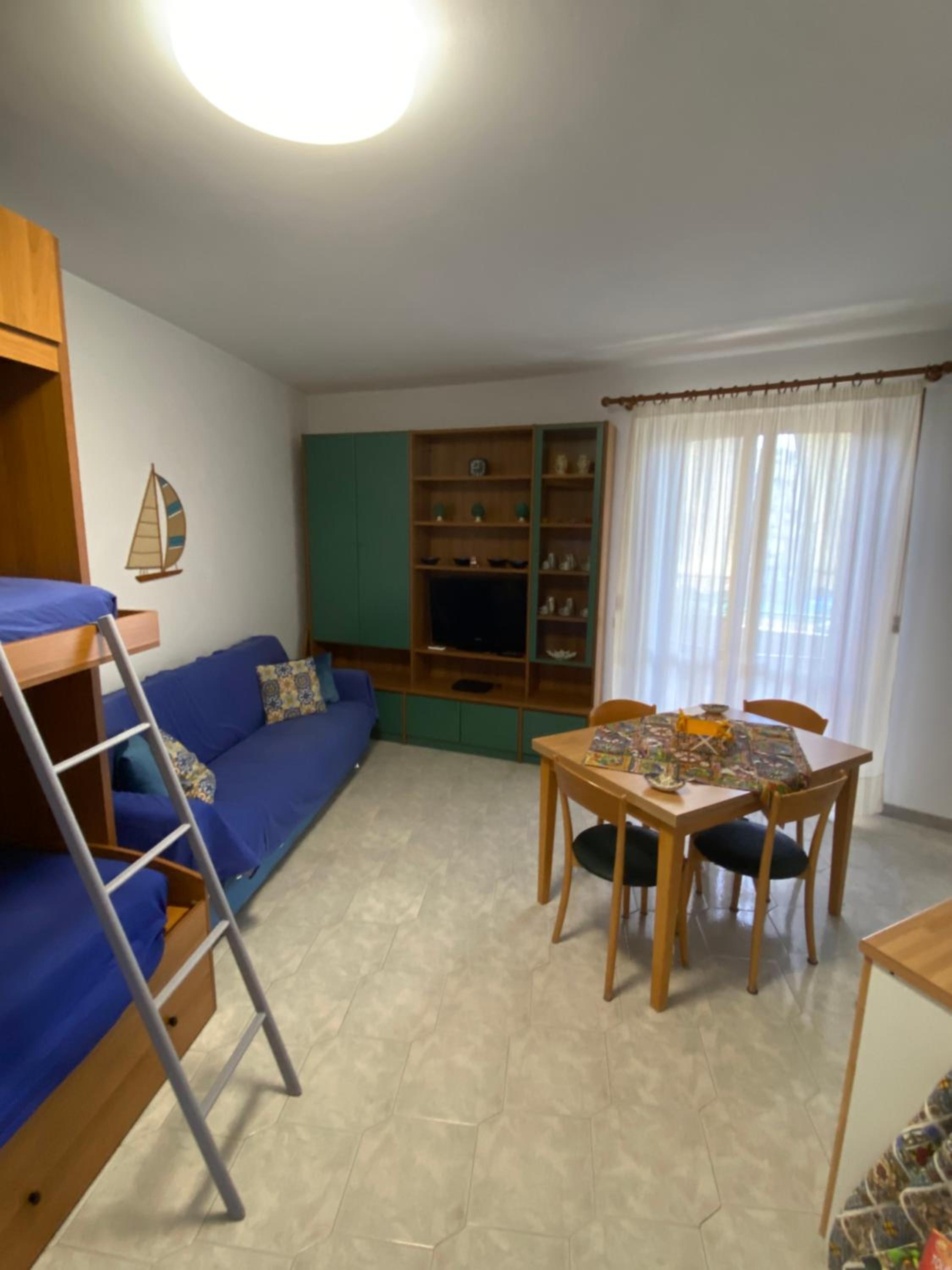 Apartment with Terrace photo 2