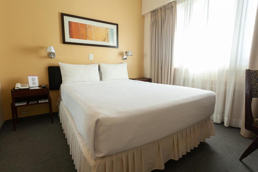 Economy Quadruple Room with Shared Bathroom photo 1