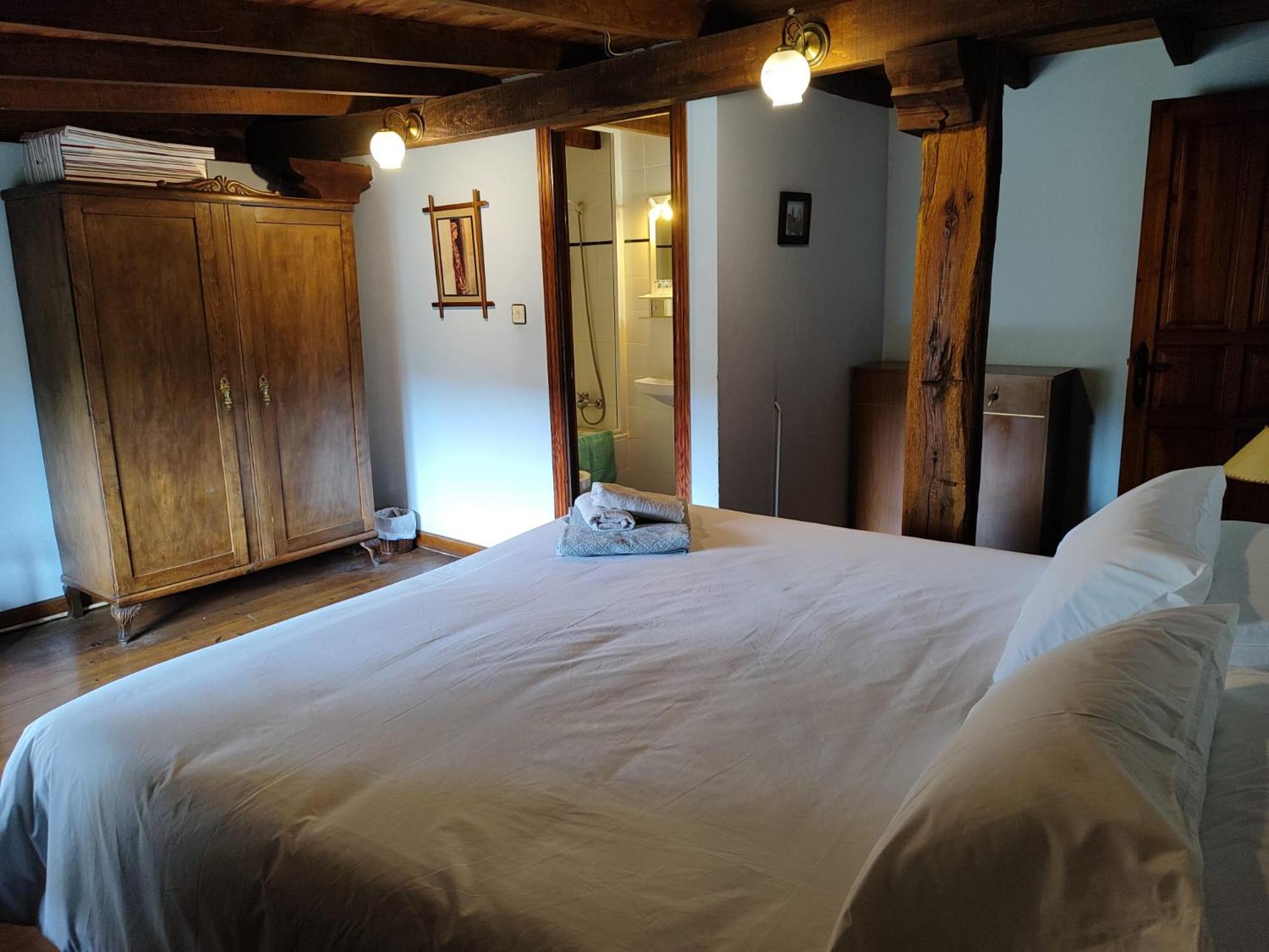 Standard Double Room photo 3