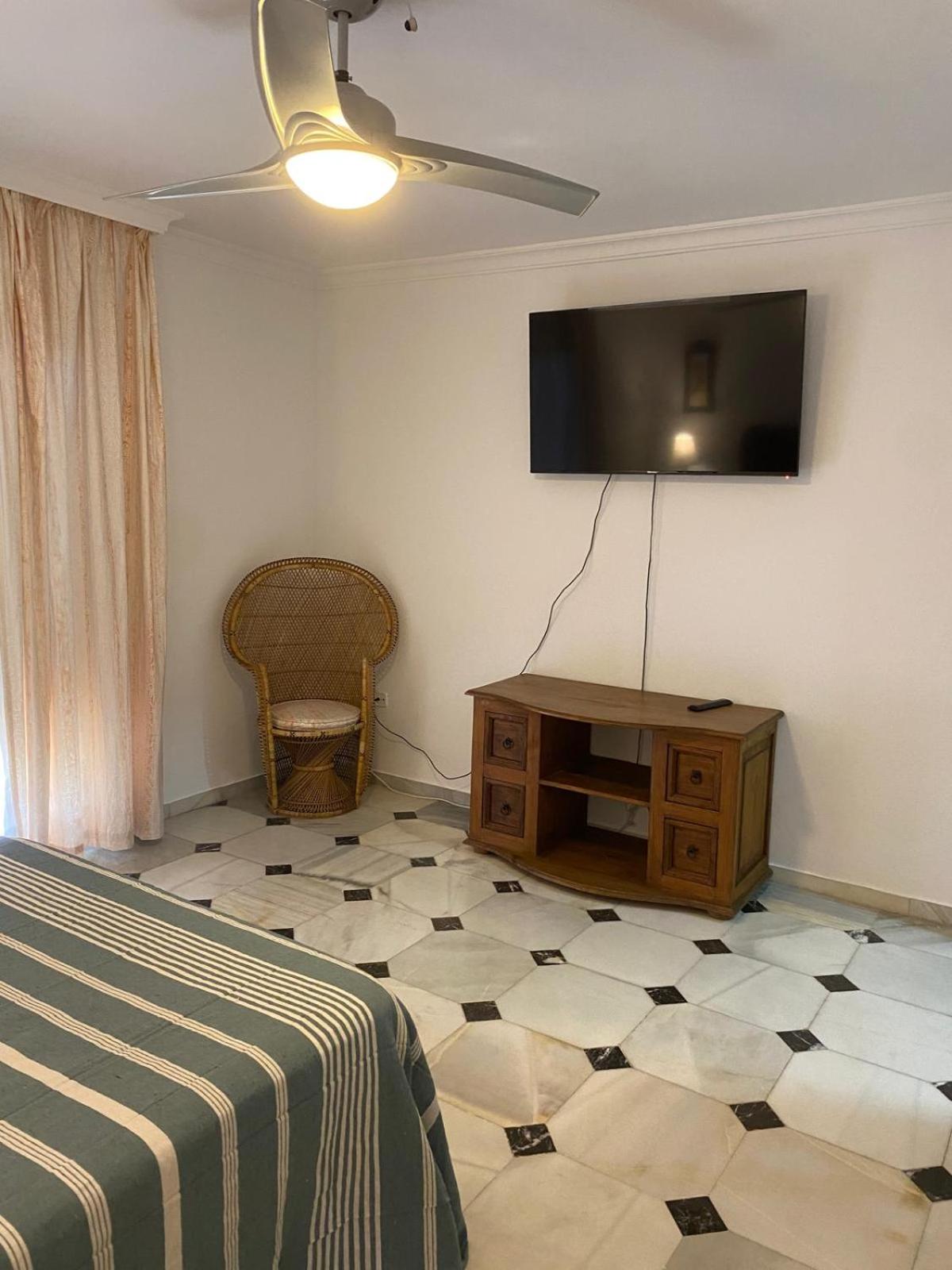 Apartment photo 2