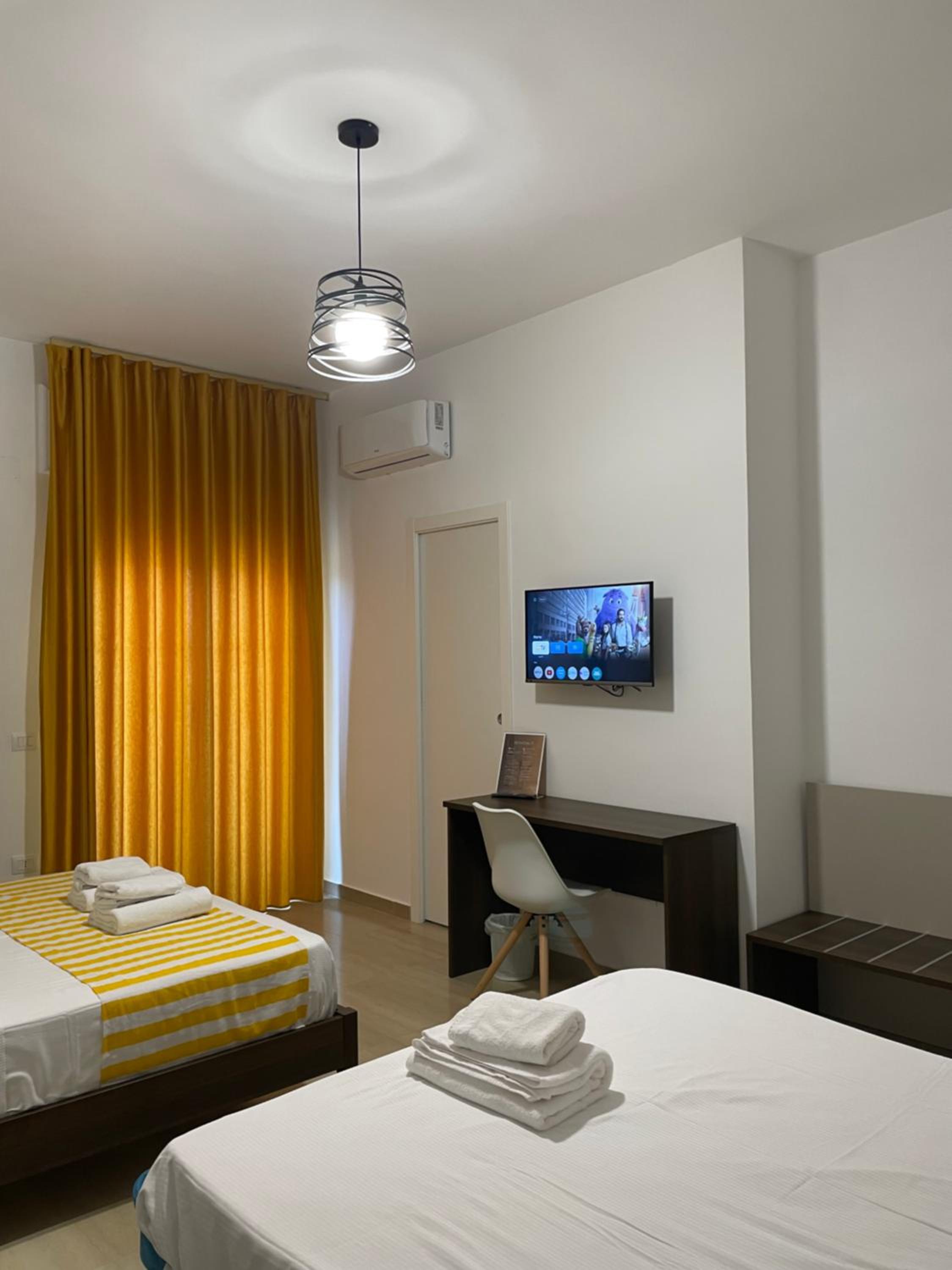 Deluxe Quadruple Room - Photo 5