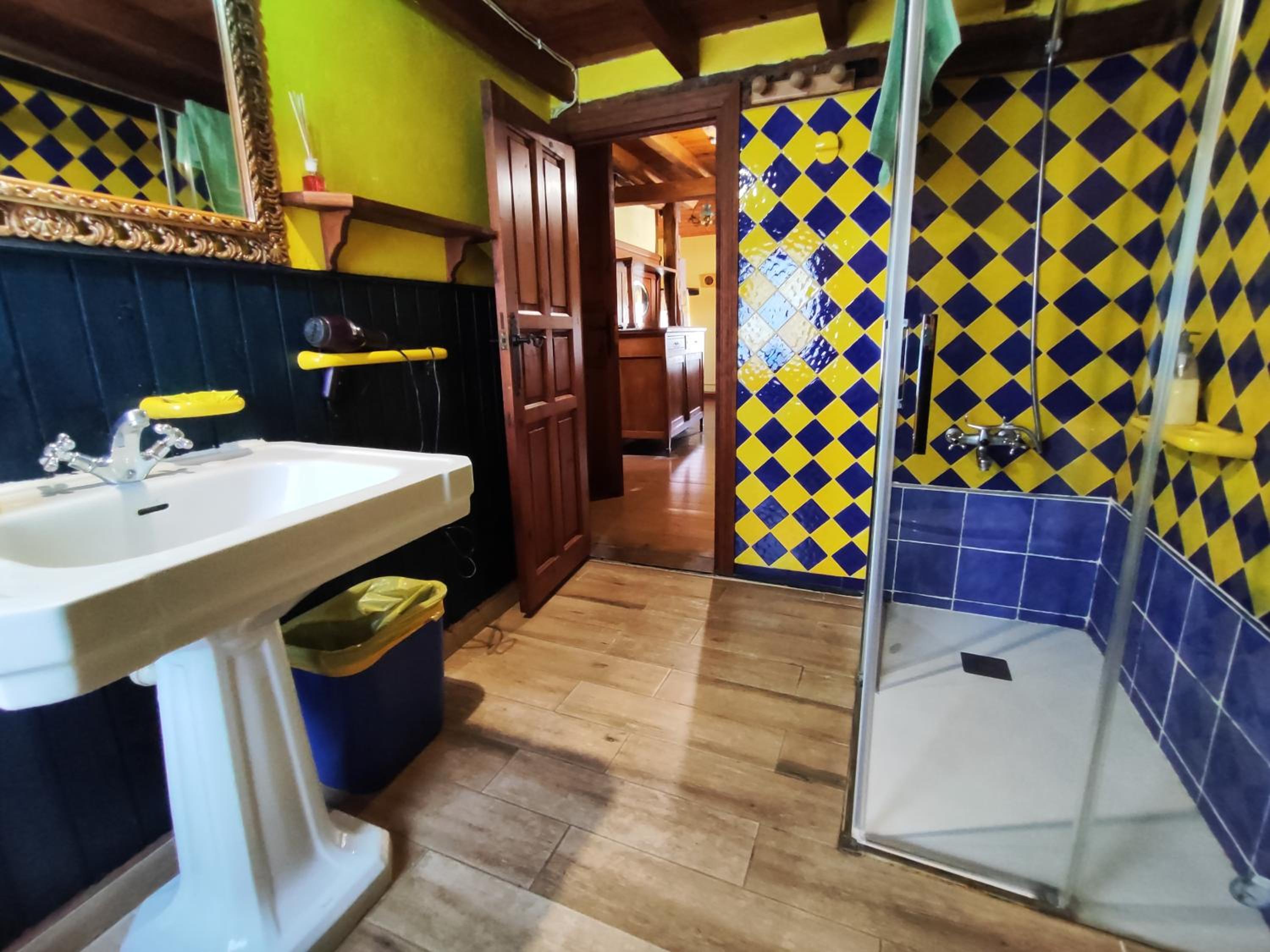 Duplex Quadruple Room - Photo 3