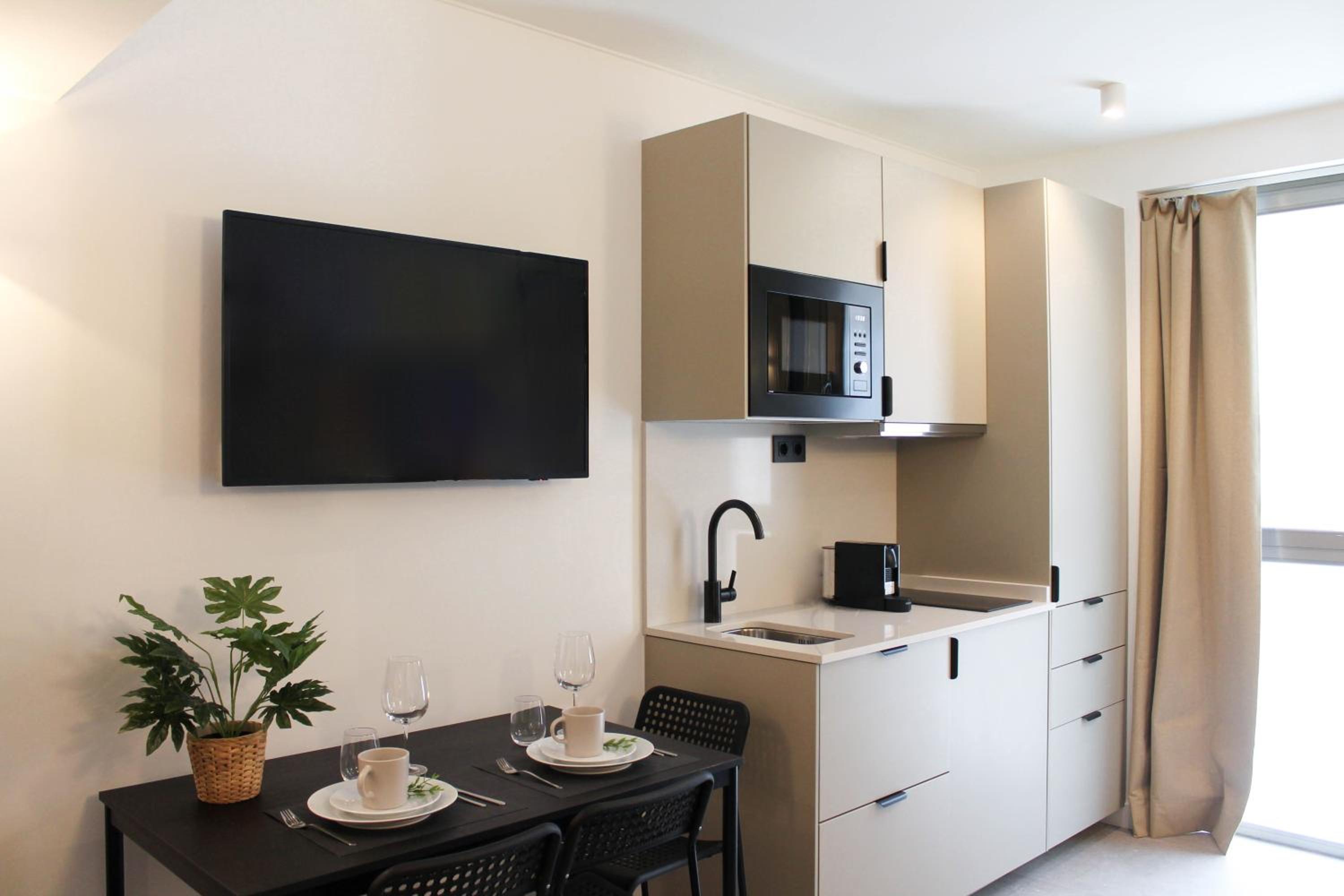 Apartment photo 2