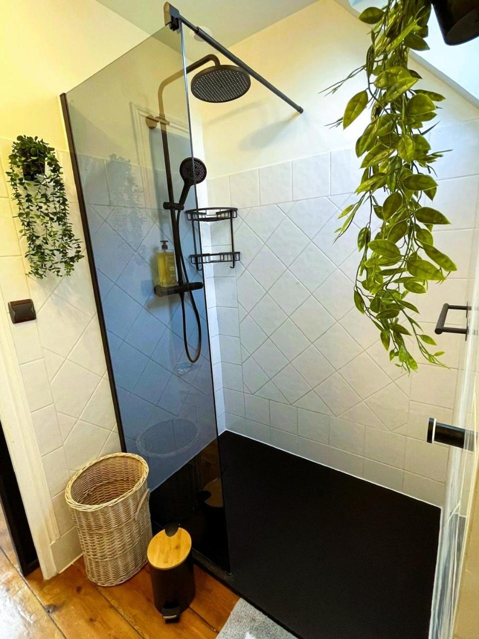 One-Bedroom Apartment with Terrace