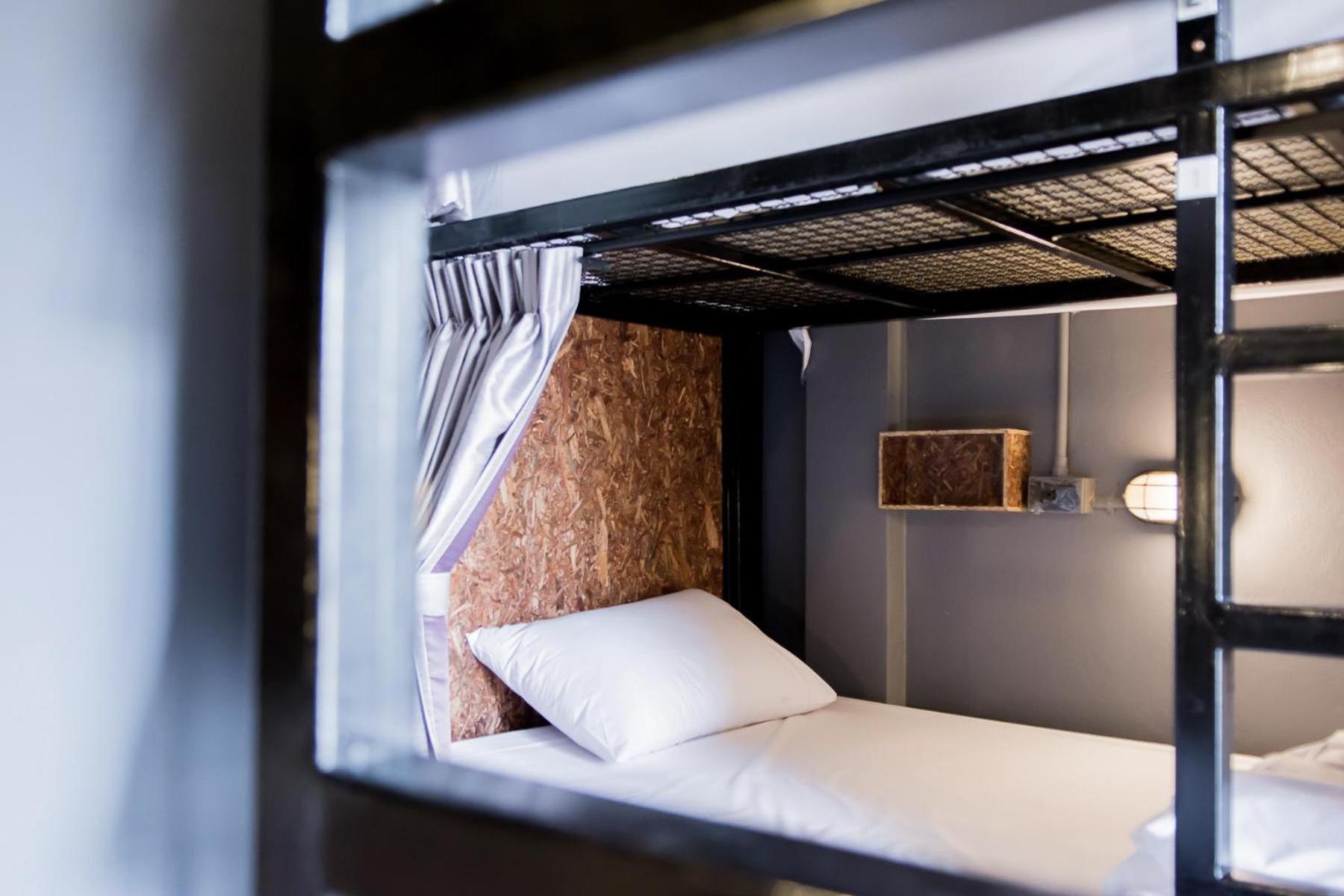 Bunk Bed in Mixed Dormitory Room photo 3