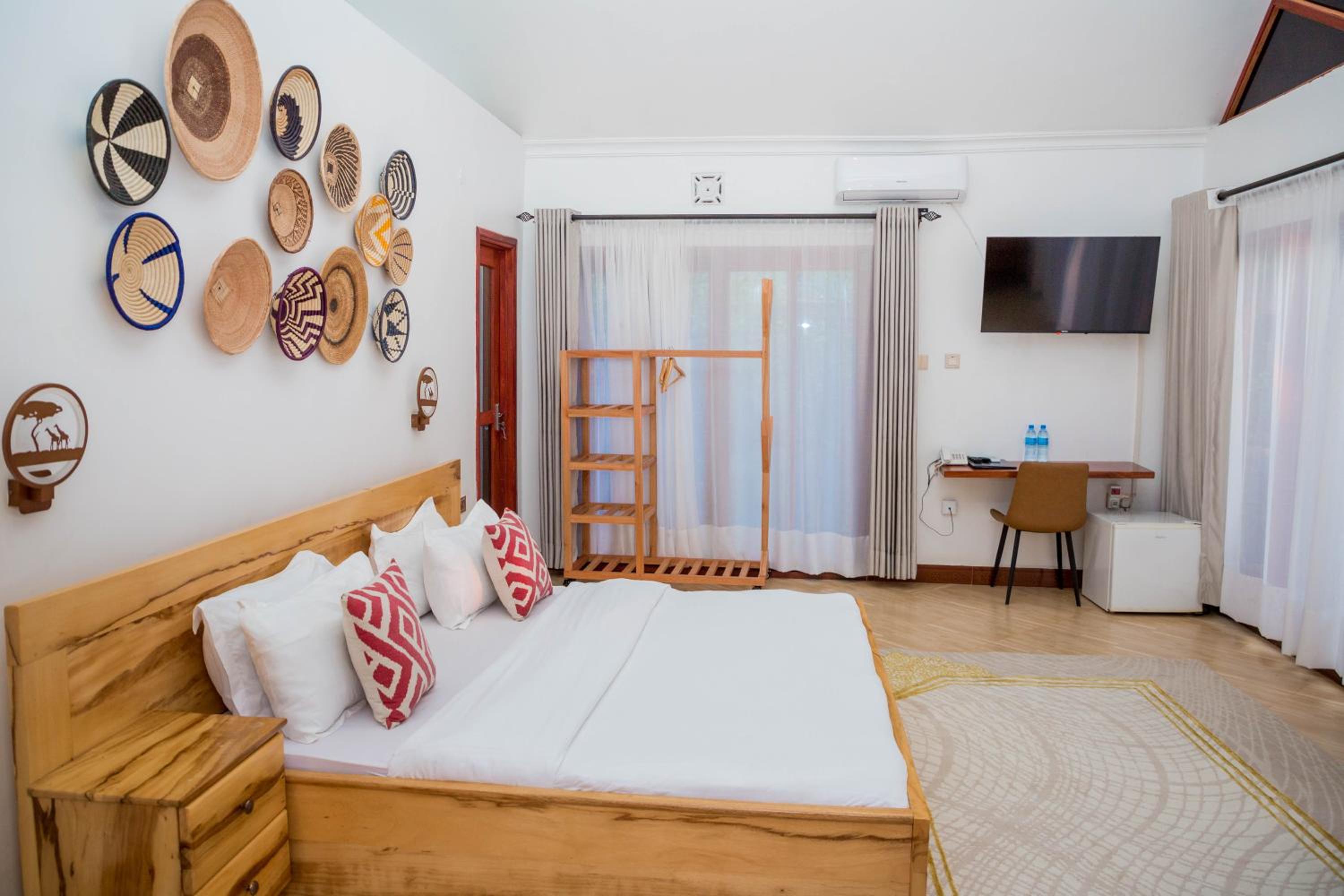 Deluxe Double Room with Balcony photo 1