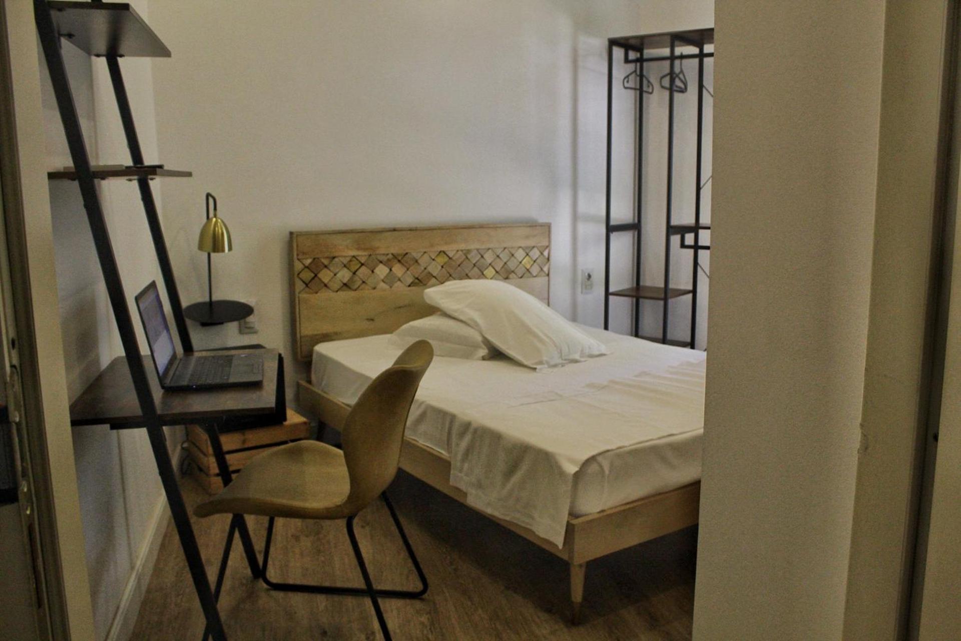 Large Single Room photo 3