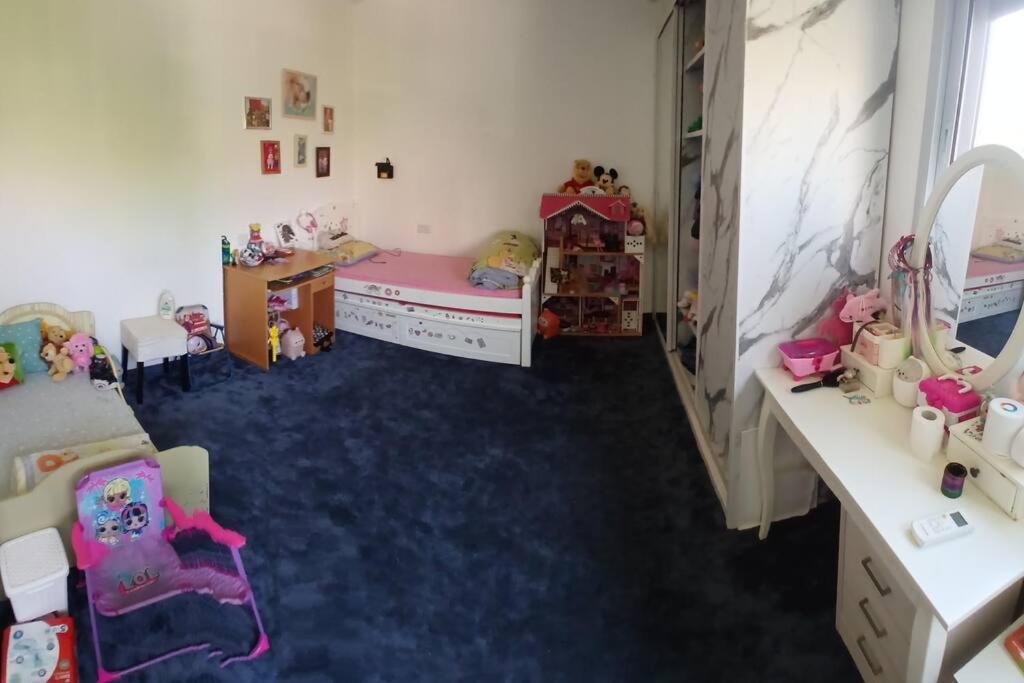 Villa photo 1