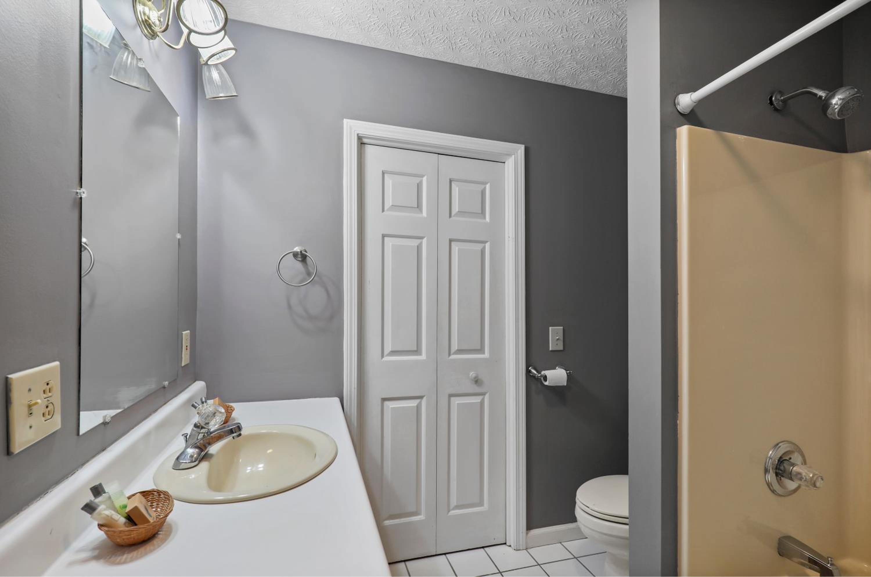 Suite with Spa Bath photo 3
