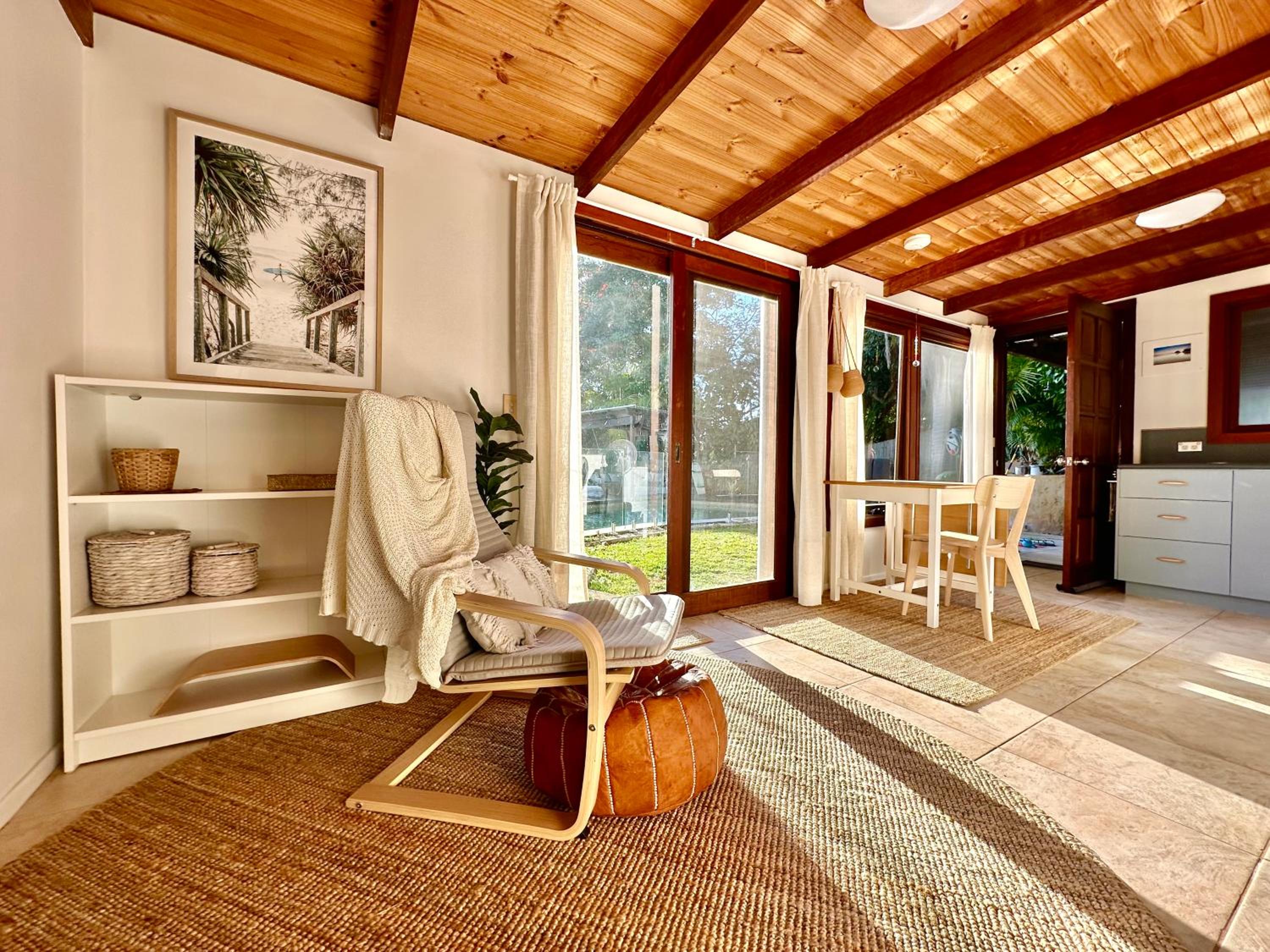 One-Bedroom Apartment - Non-Smoking