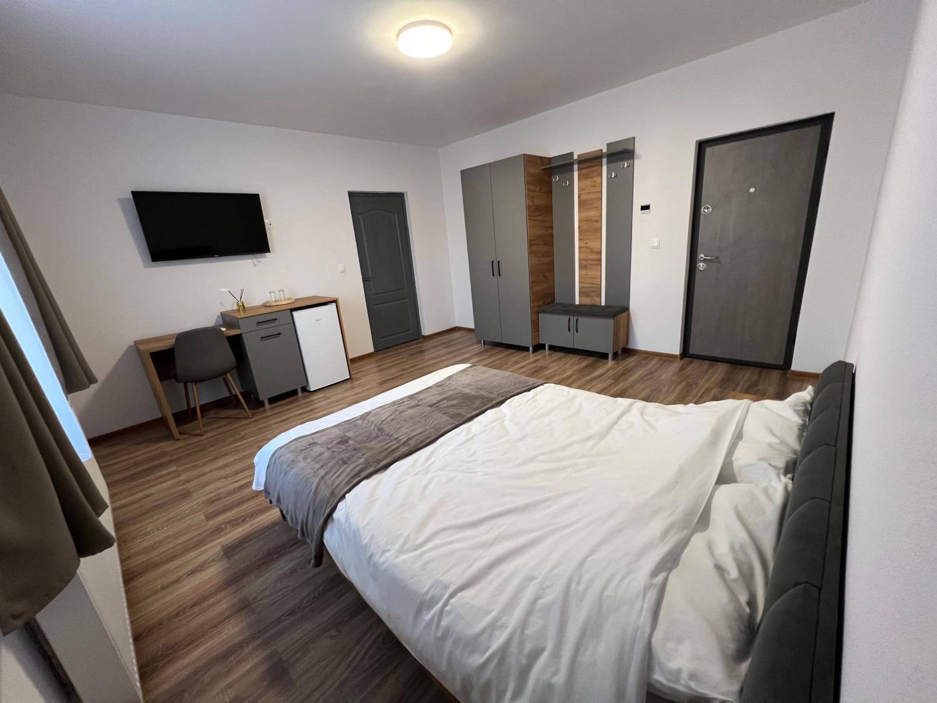 Deluxe Double Room photo 2