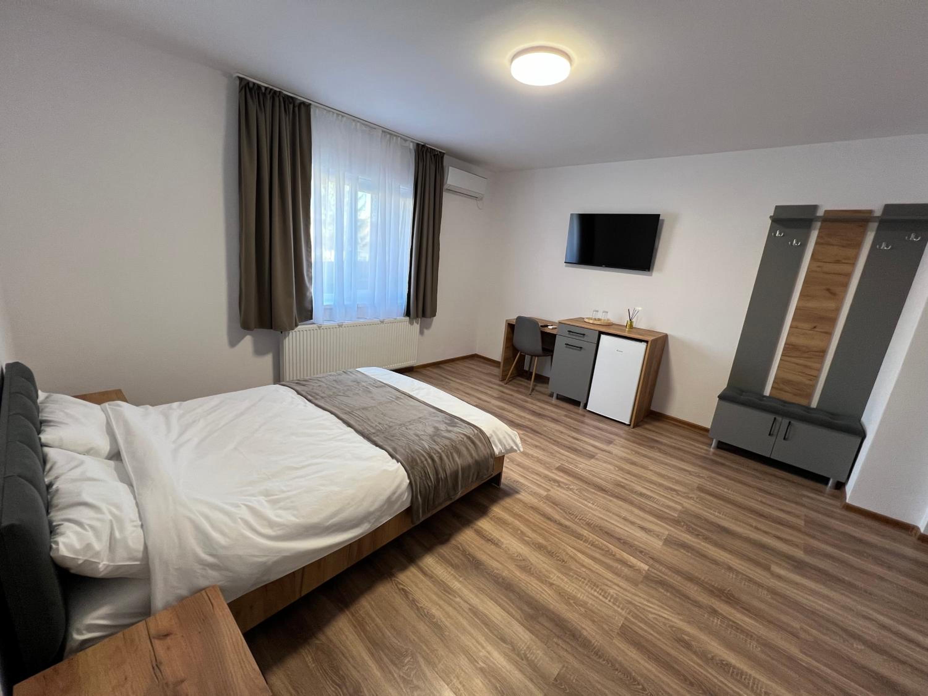 Double or Twin Room photo 2